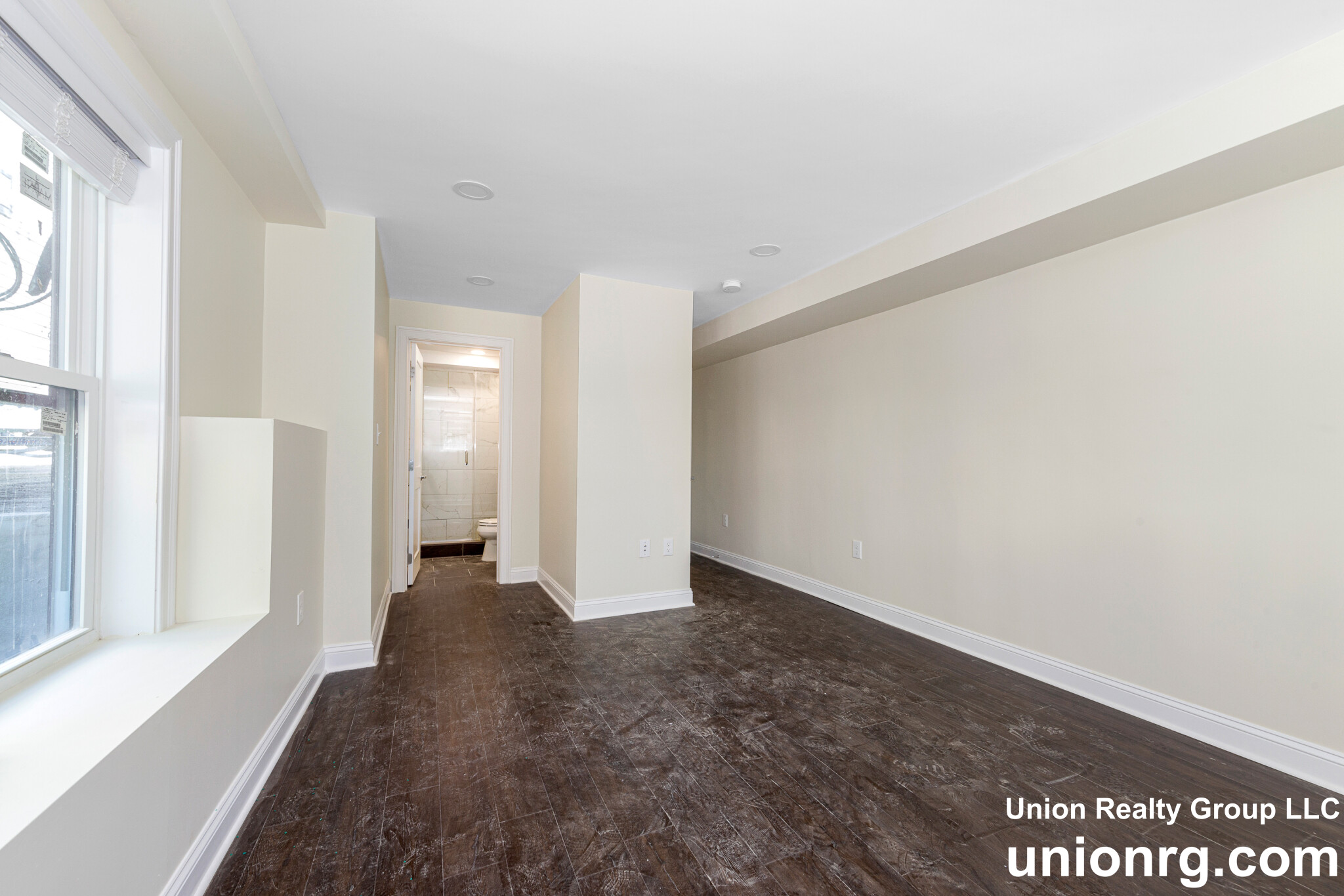 62 Bradbury Ave, Medford