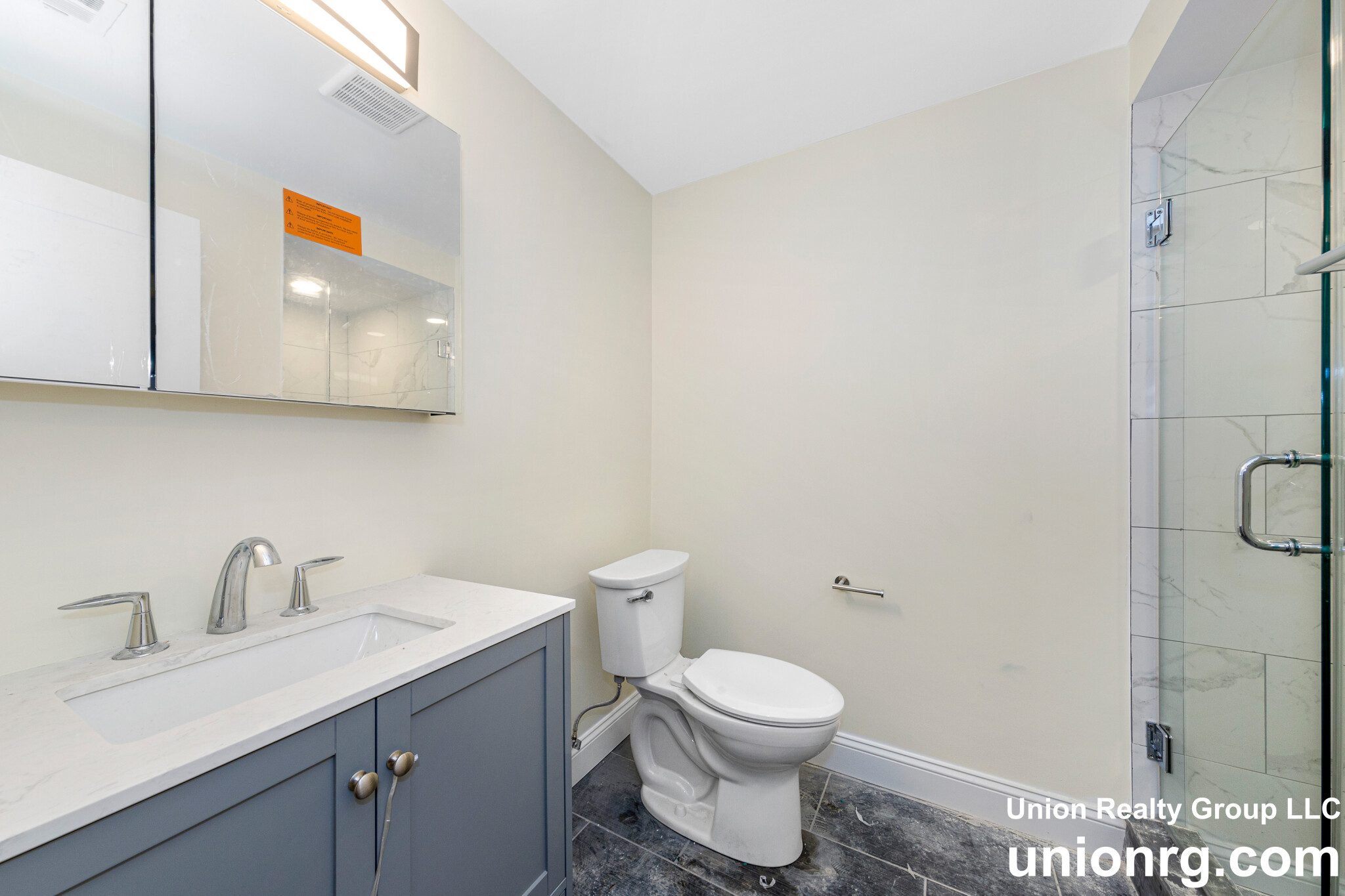 62 Bradbury Ave, Medford