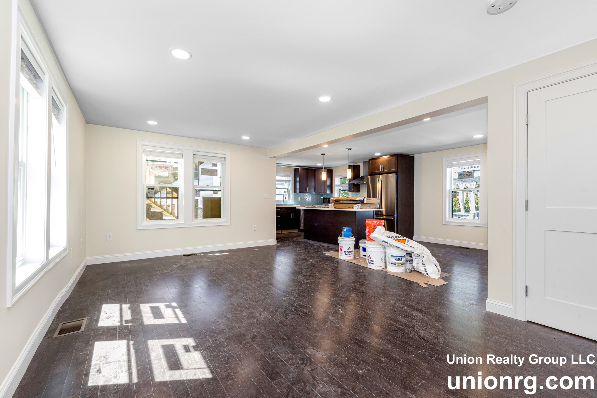 62 Bradbury Ave, Medford