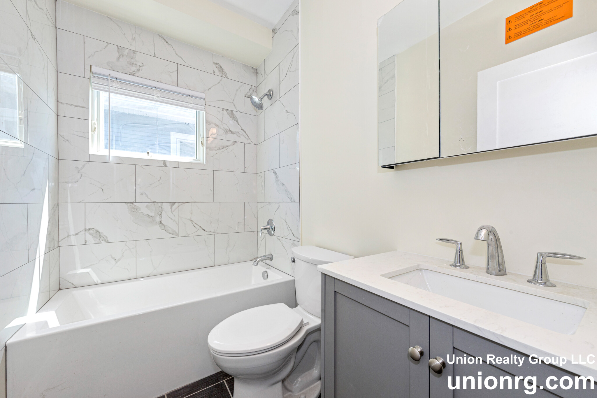 62 Bradbury Ave, Medford