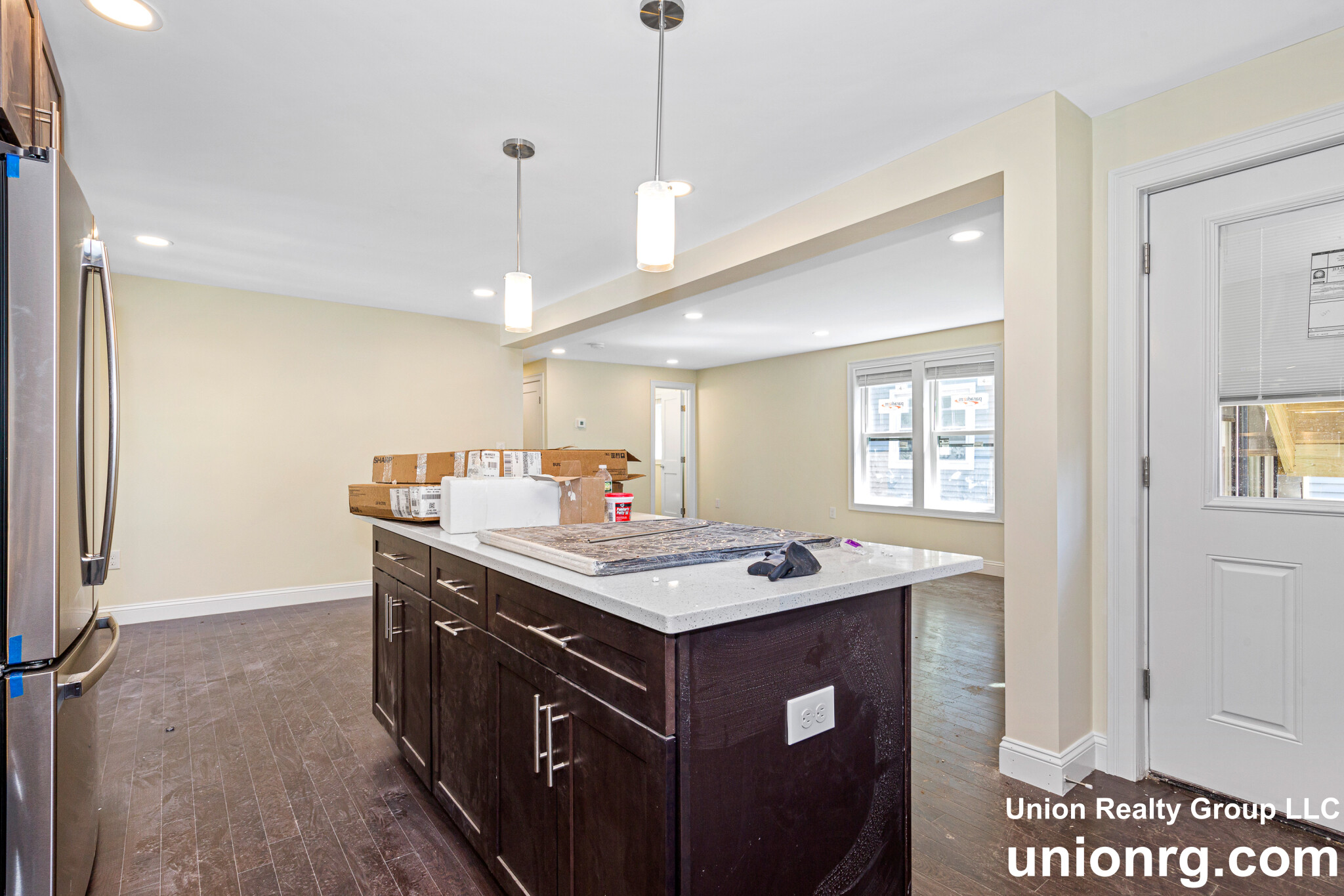 62 Bradbury Ave, Medford