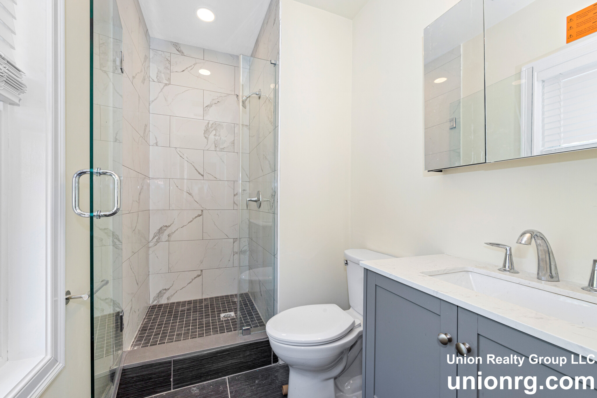 62 Bradbury Ave, Medford