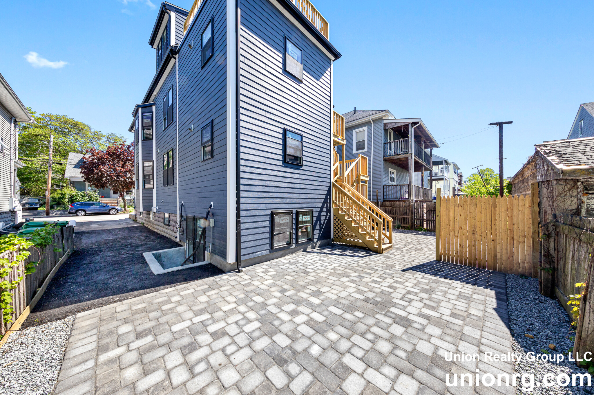 72 Stanley Ave, Medford