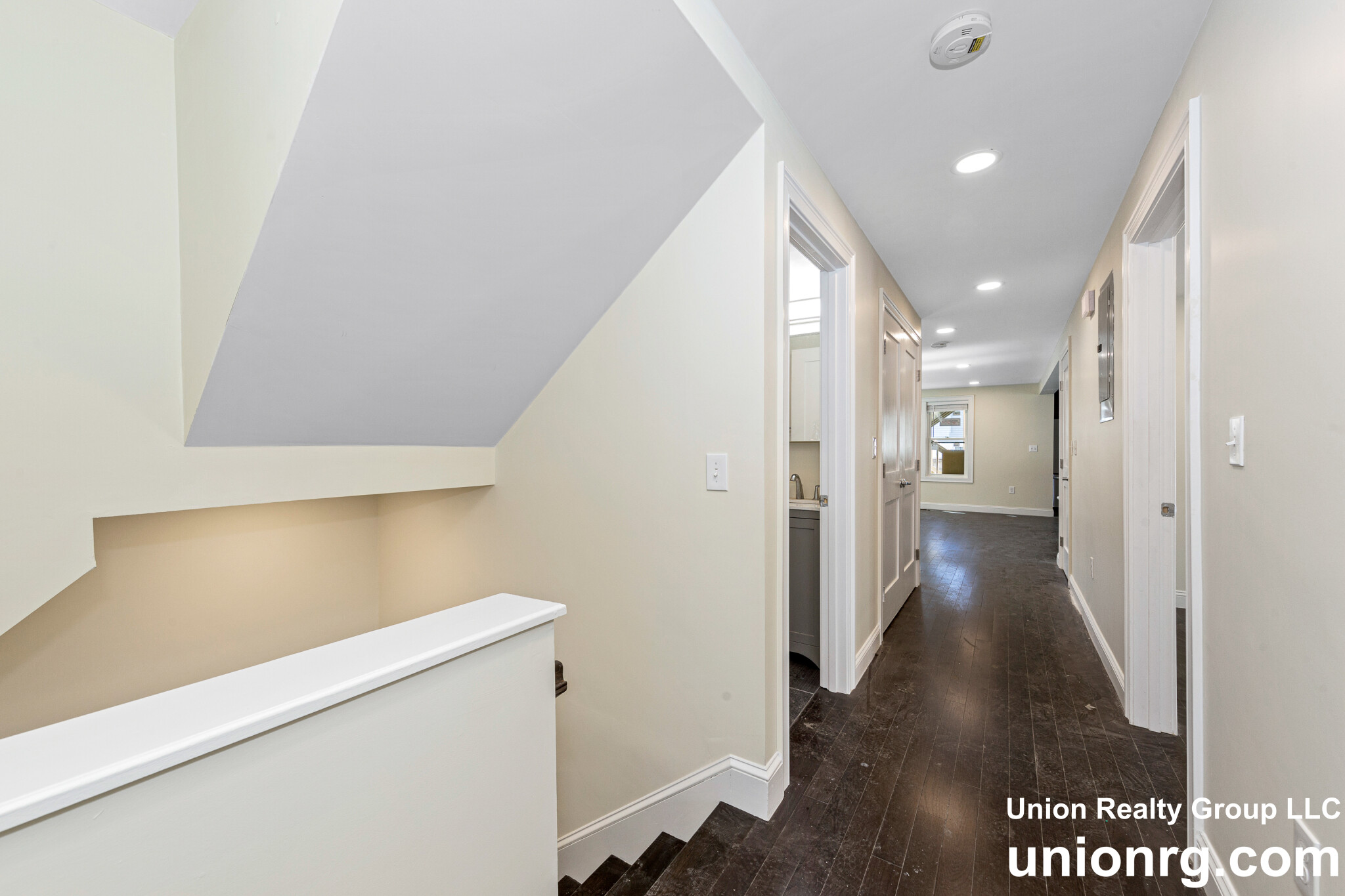 72 Stanley Ave, Medford