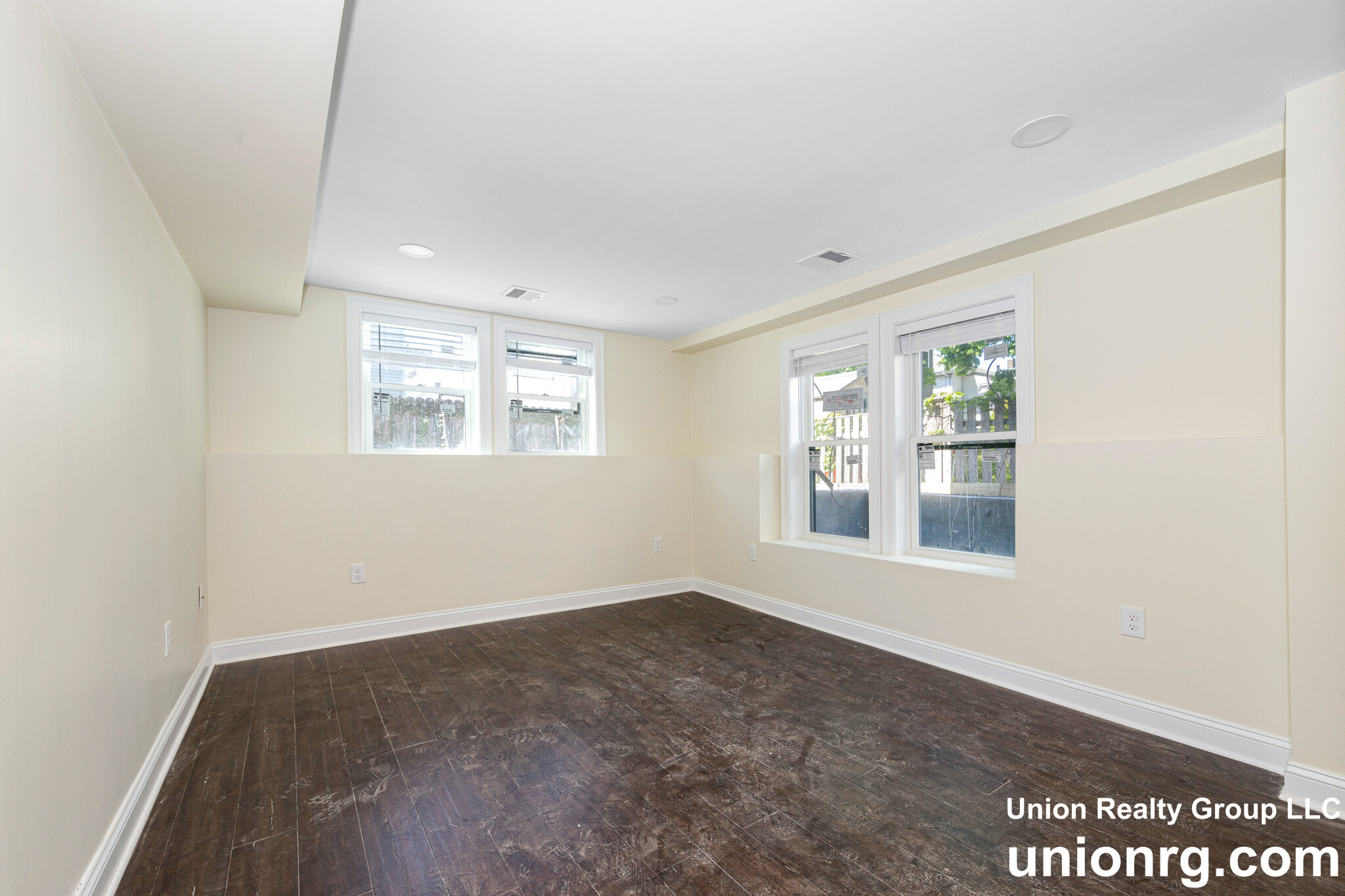 72 Stanley Ave, Medford