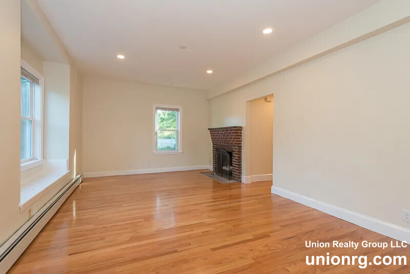 66 Glenellen Rd, West Roxbury