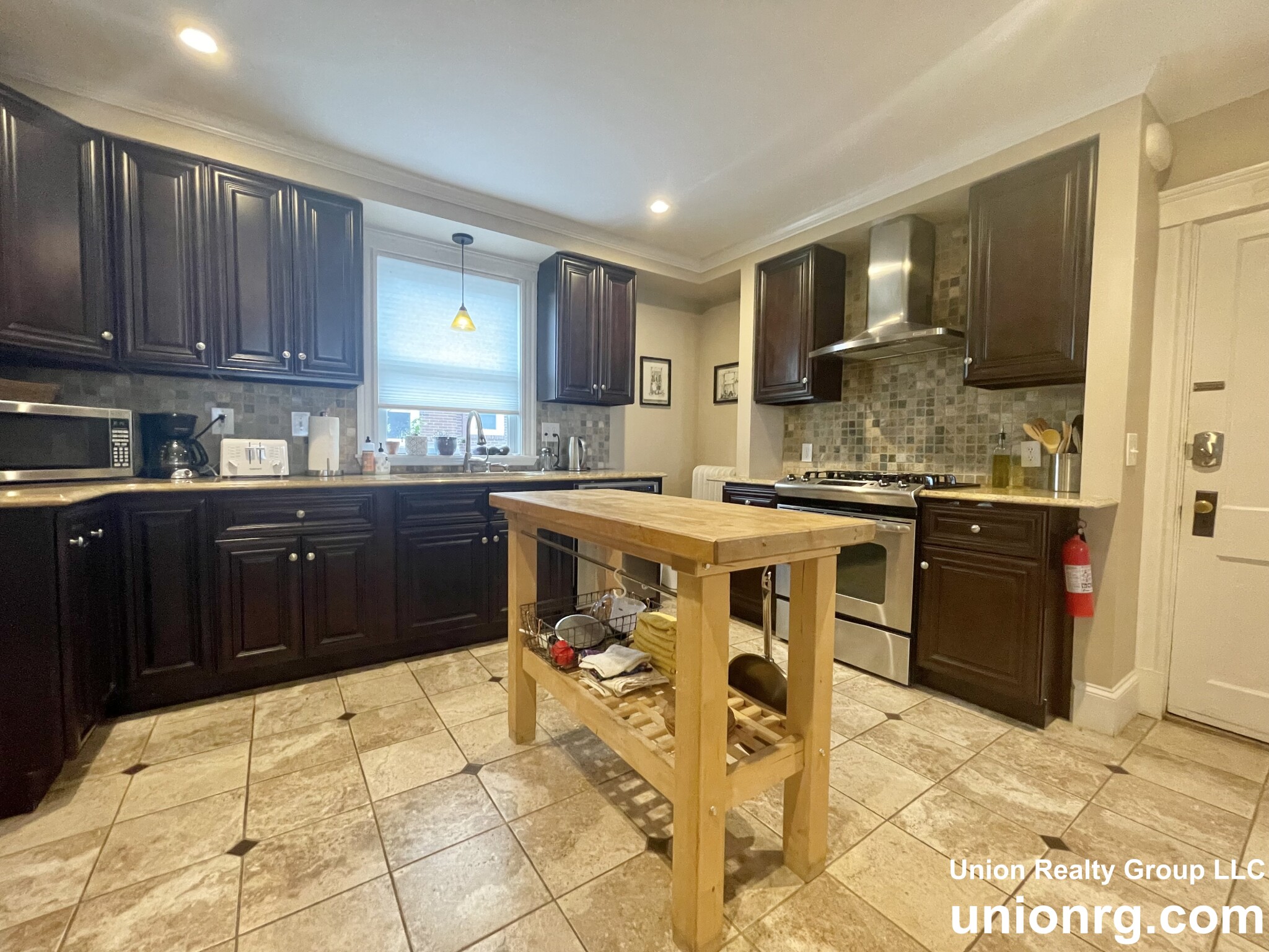 78 Washington St, Newton Corner