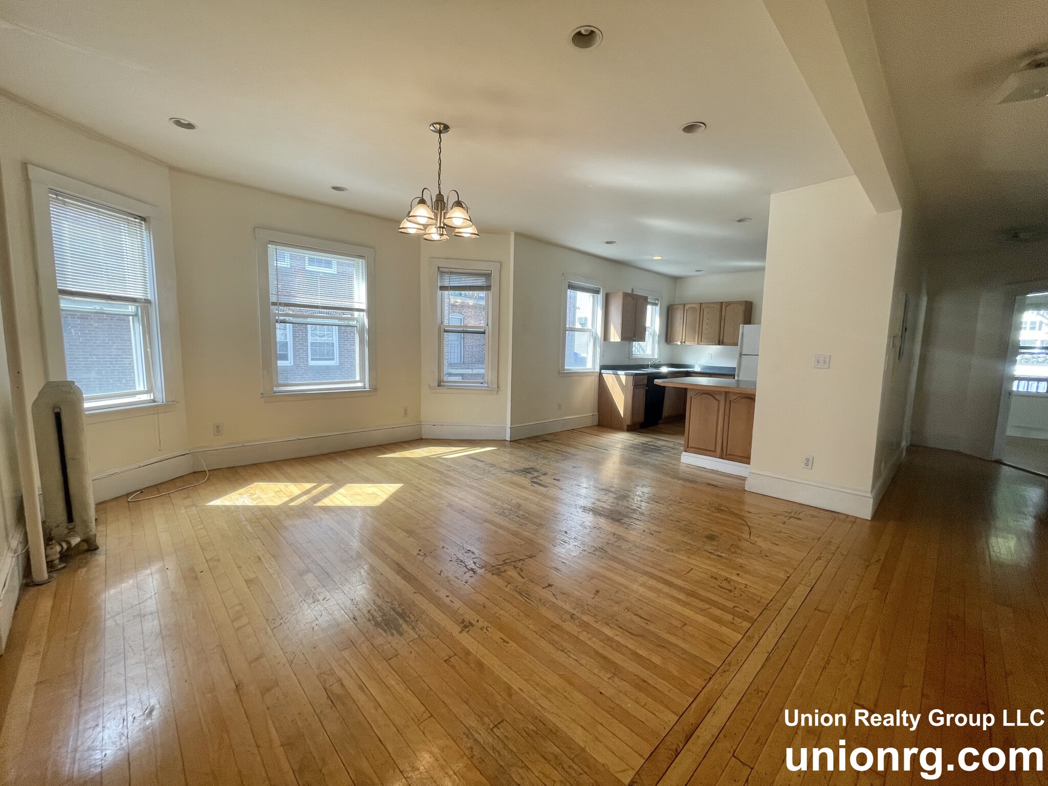 335 Faneuil St, Brighton