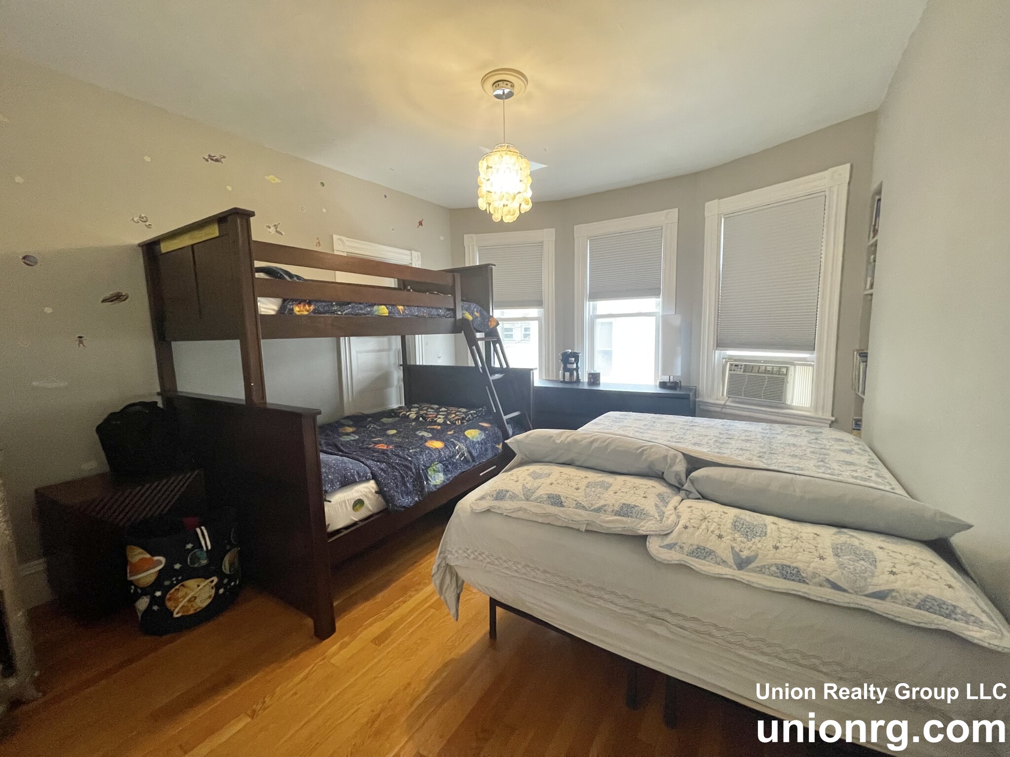 550 Cambridge St, Allston