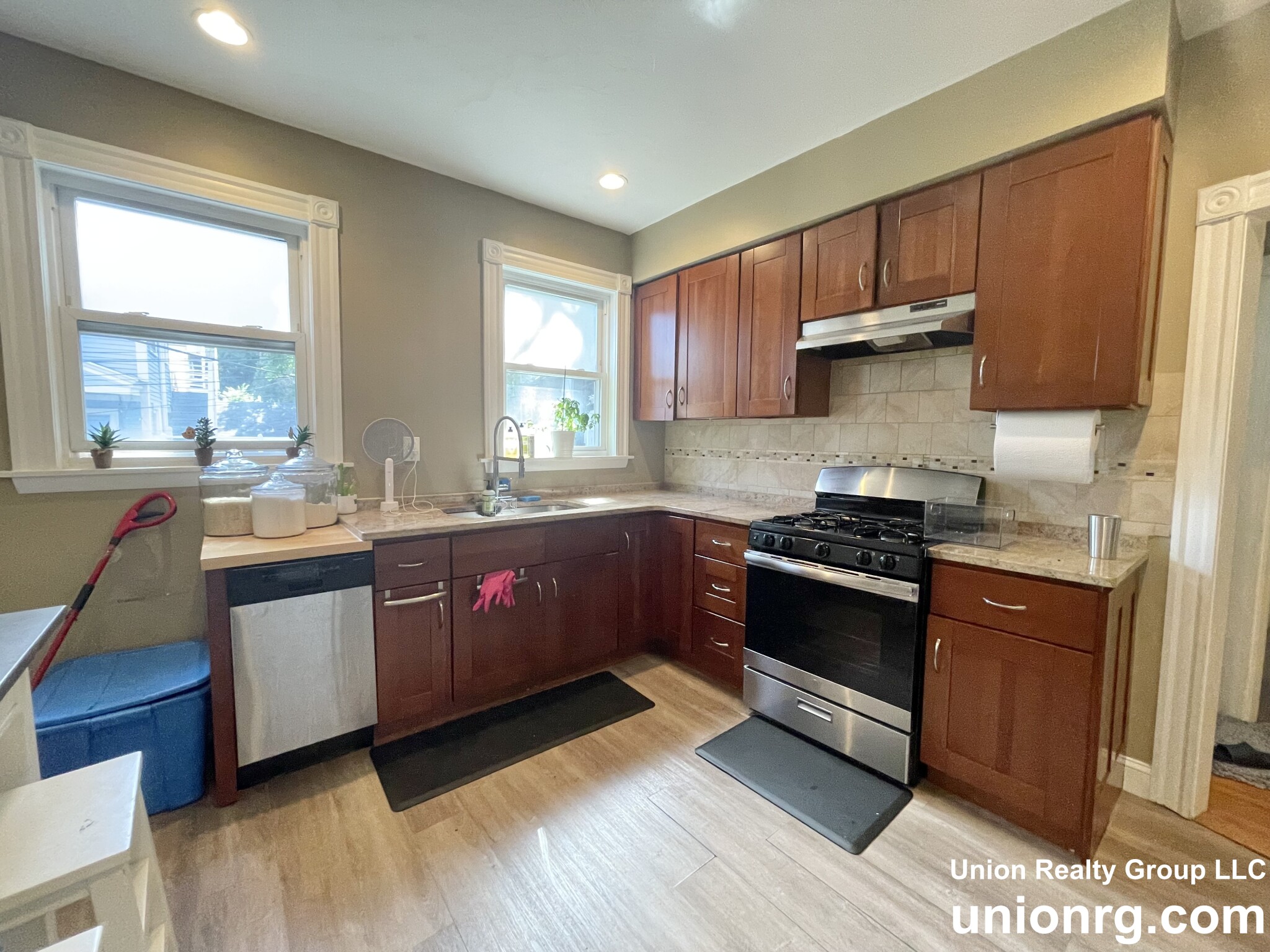 550 Cambridge St, Allston
