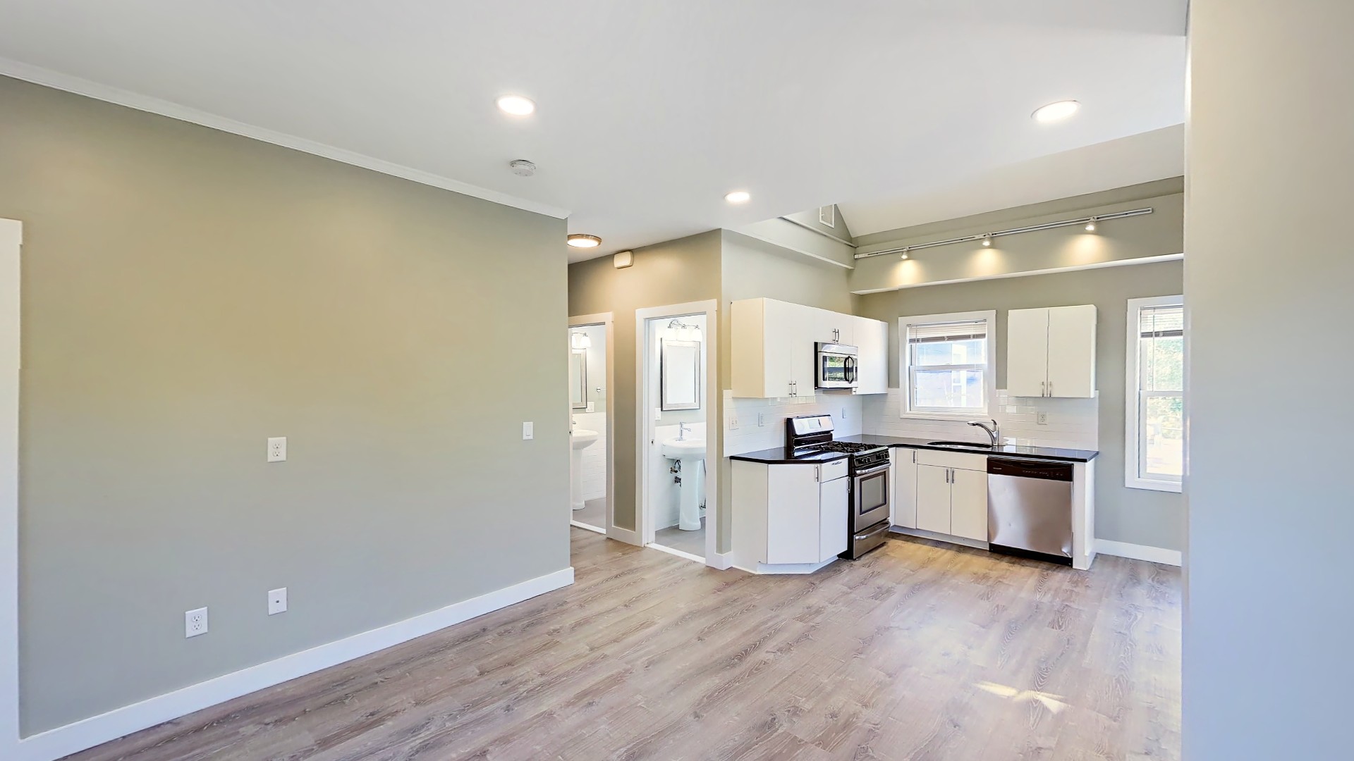 23 Evergreen St, Jamaica Plain