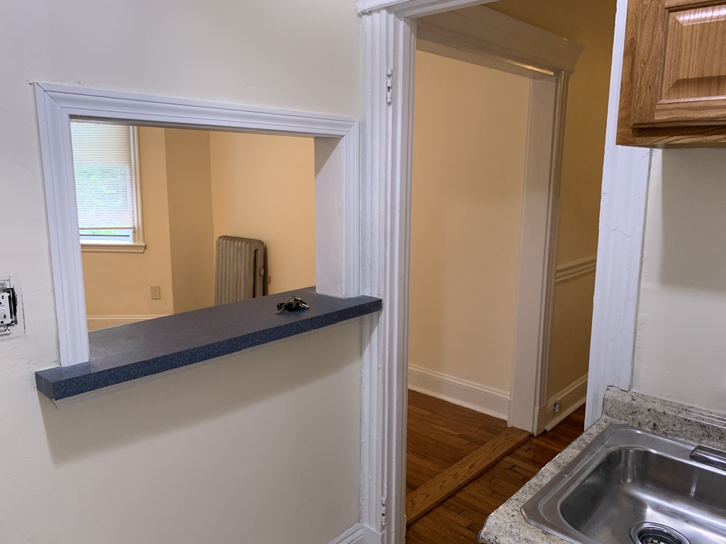 Photos of apartment on Riverway,Boston MA 02115