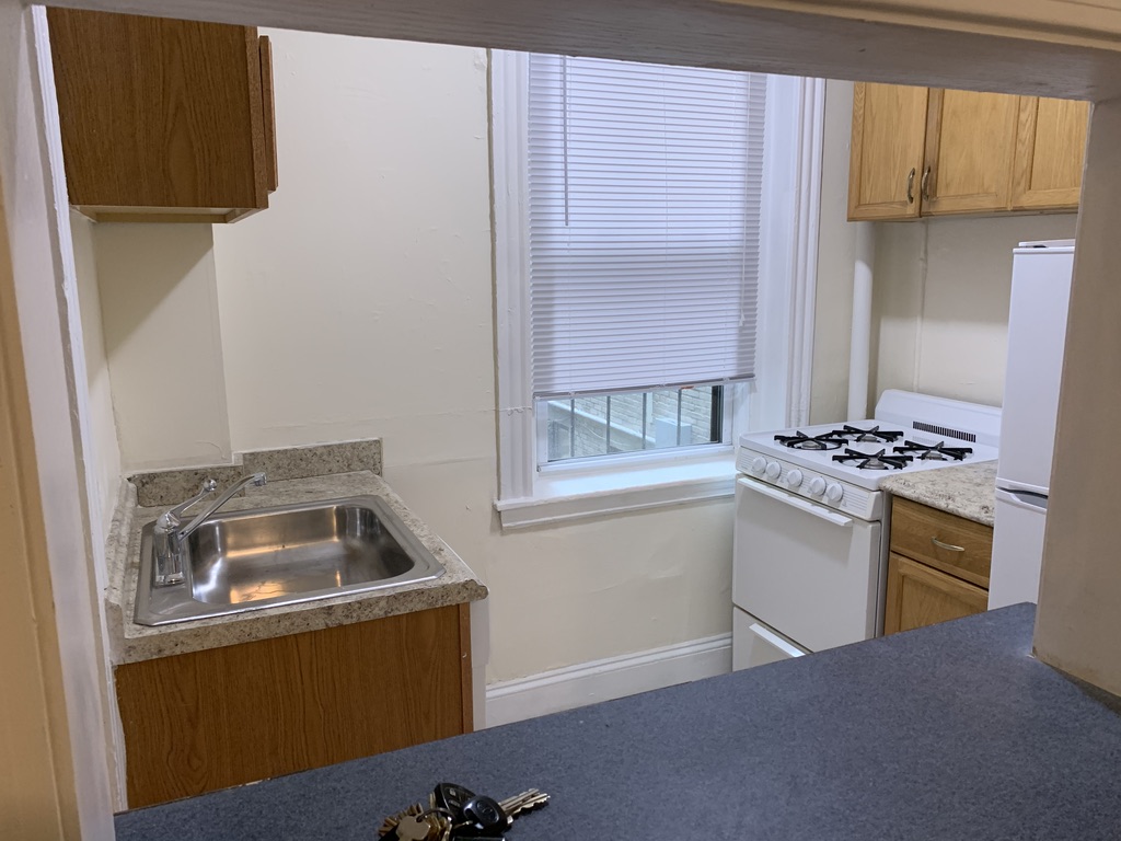 Photos of apartment on Riverway,Boston MA 02115