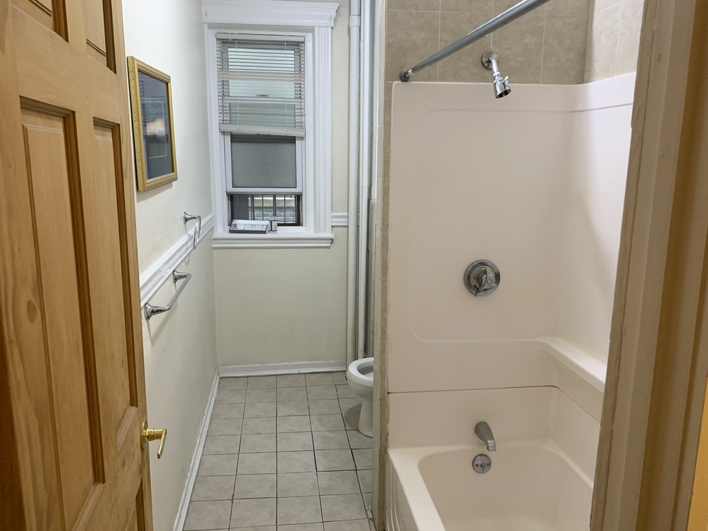 Photos of apartment on Riverway,Boston MA 02115
