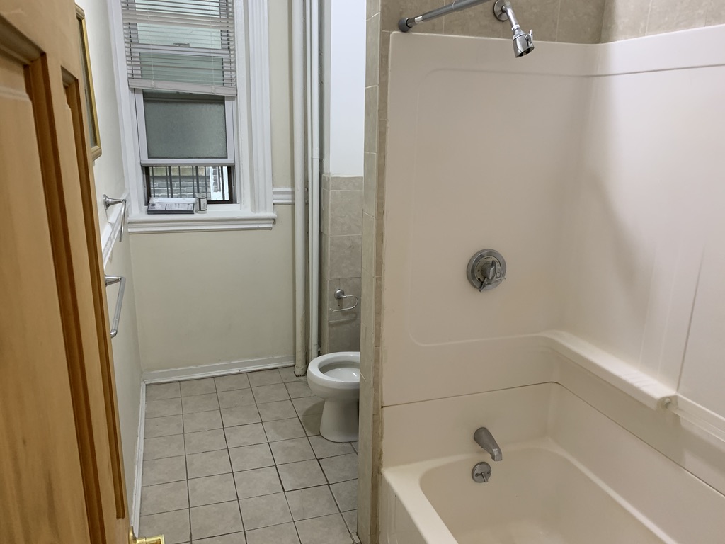 Photos of apartment on Riverway,Boston MA 02115