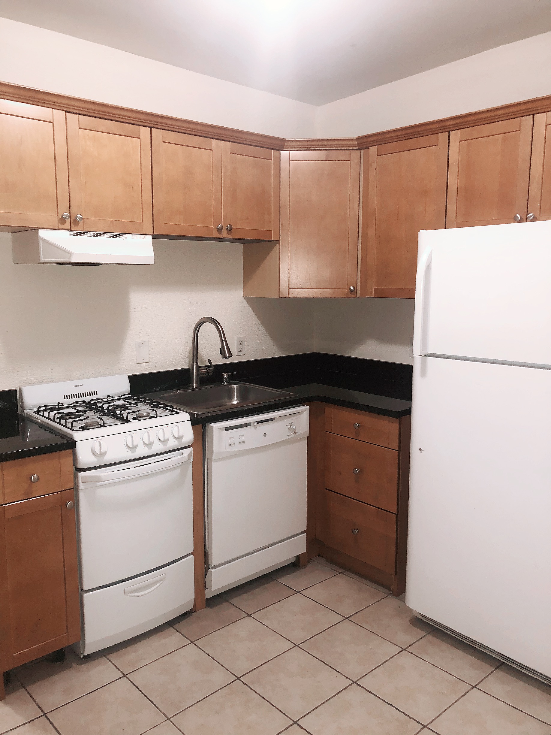 6 Alberta Ter, North Cambridge