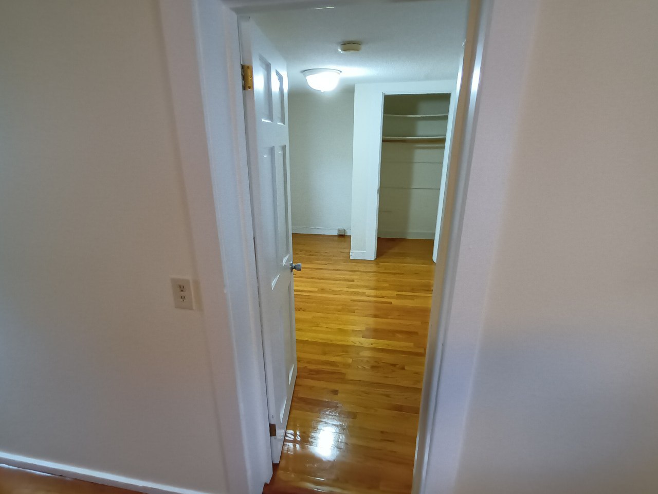 4 Park St, Arlington