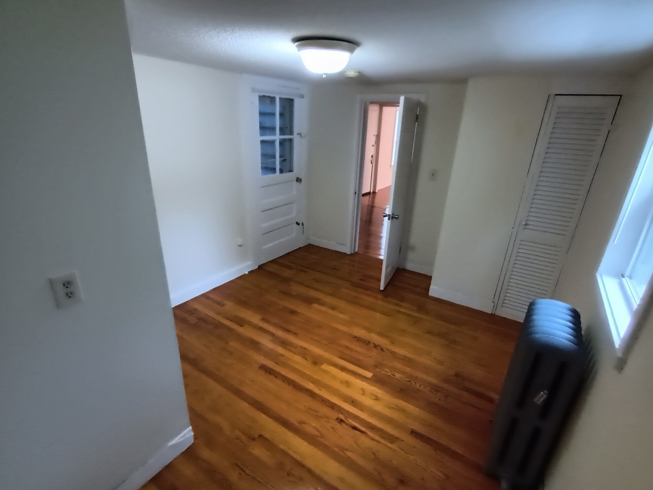 4 Park St, Arlington