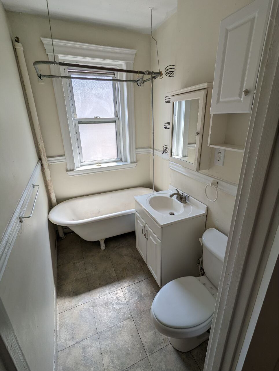 364 Riverway, Mission Hill