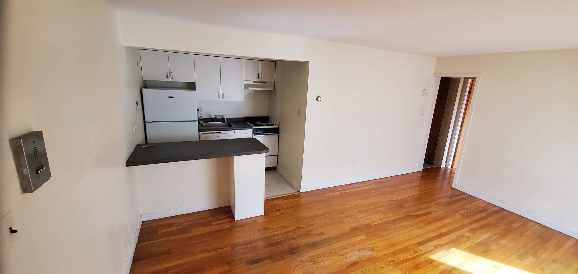 77 Trowbridge St, Harvard Square