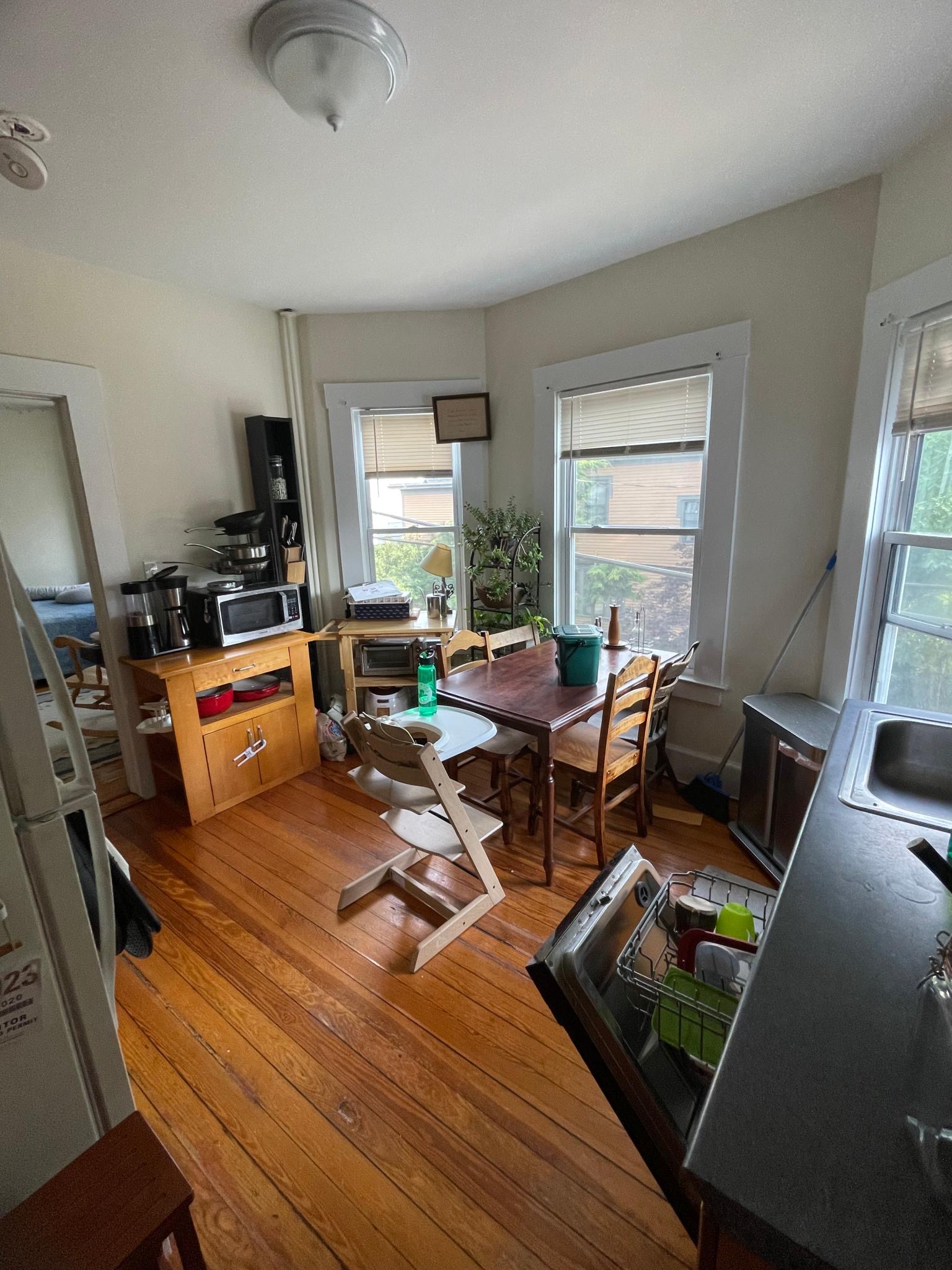 132 5 Oxford St, Porter Square