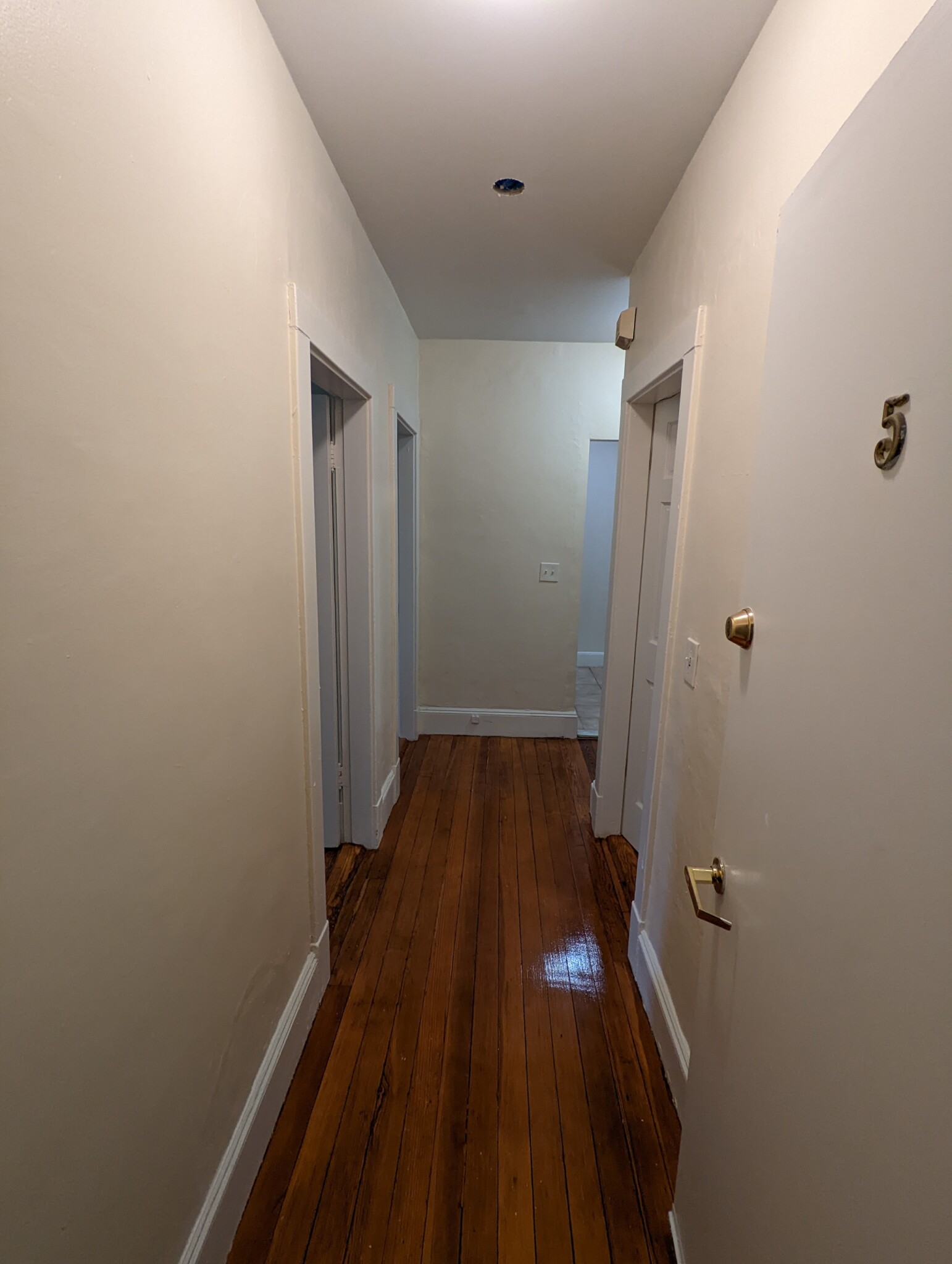 Photos of apartment on Oxford St.,Cambridge MA 02140