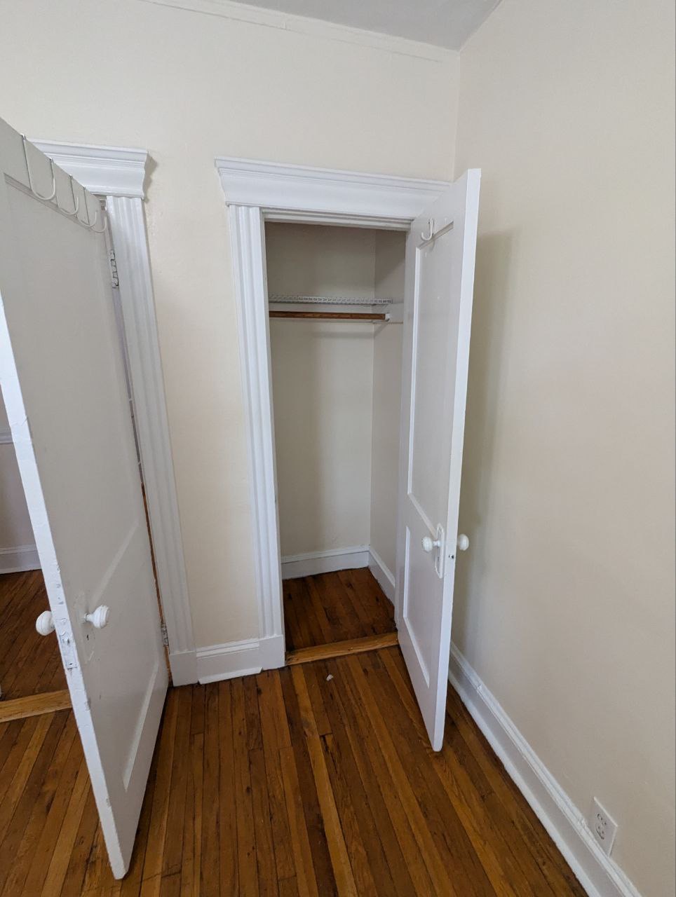 364 Riverway, Mission Hill