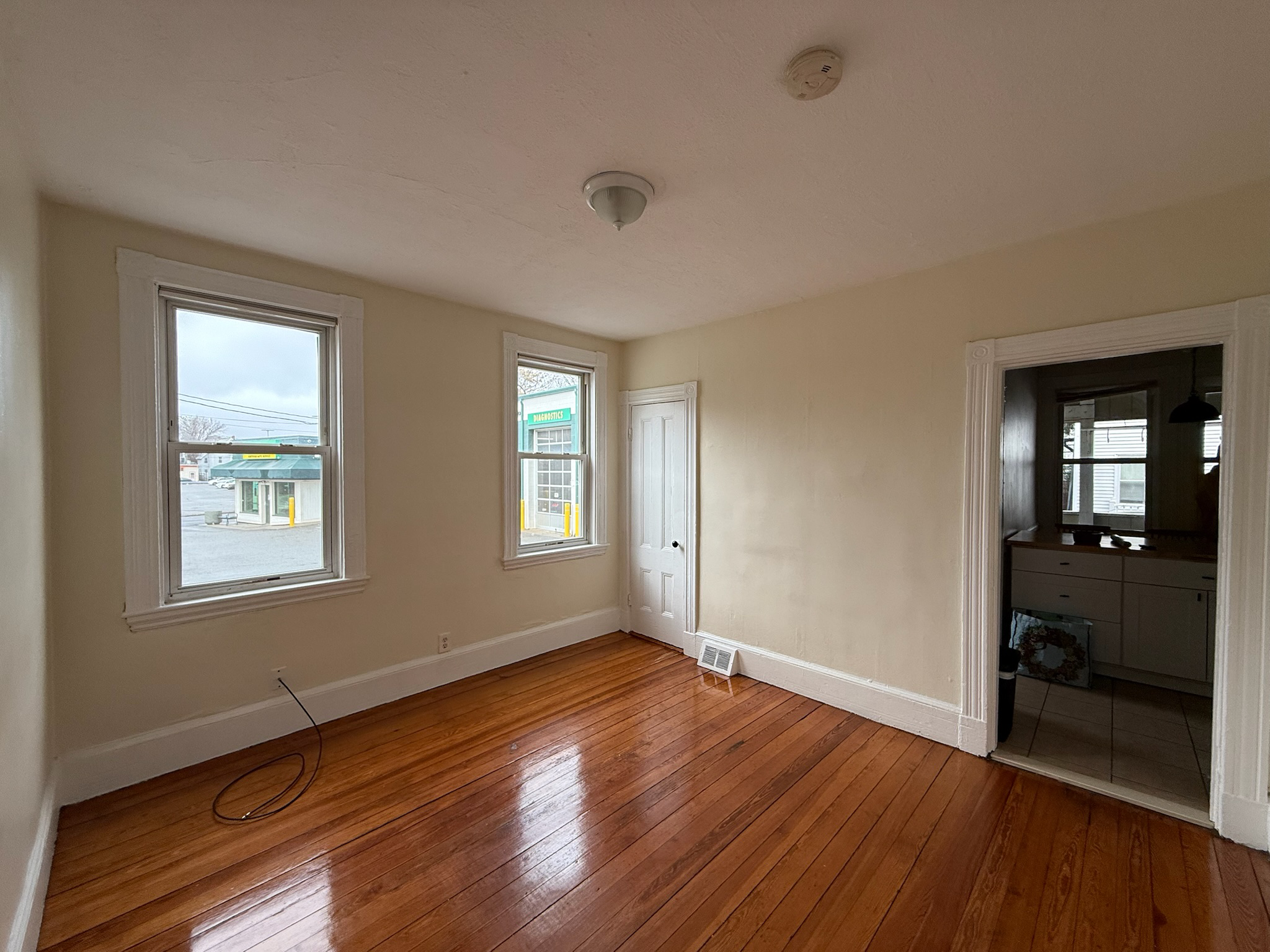 Photos of apartment on Beacon St.,Somerville MA 02143