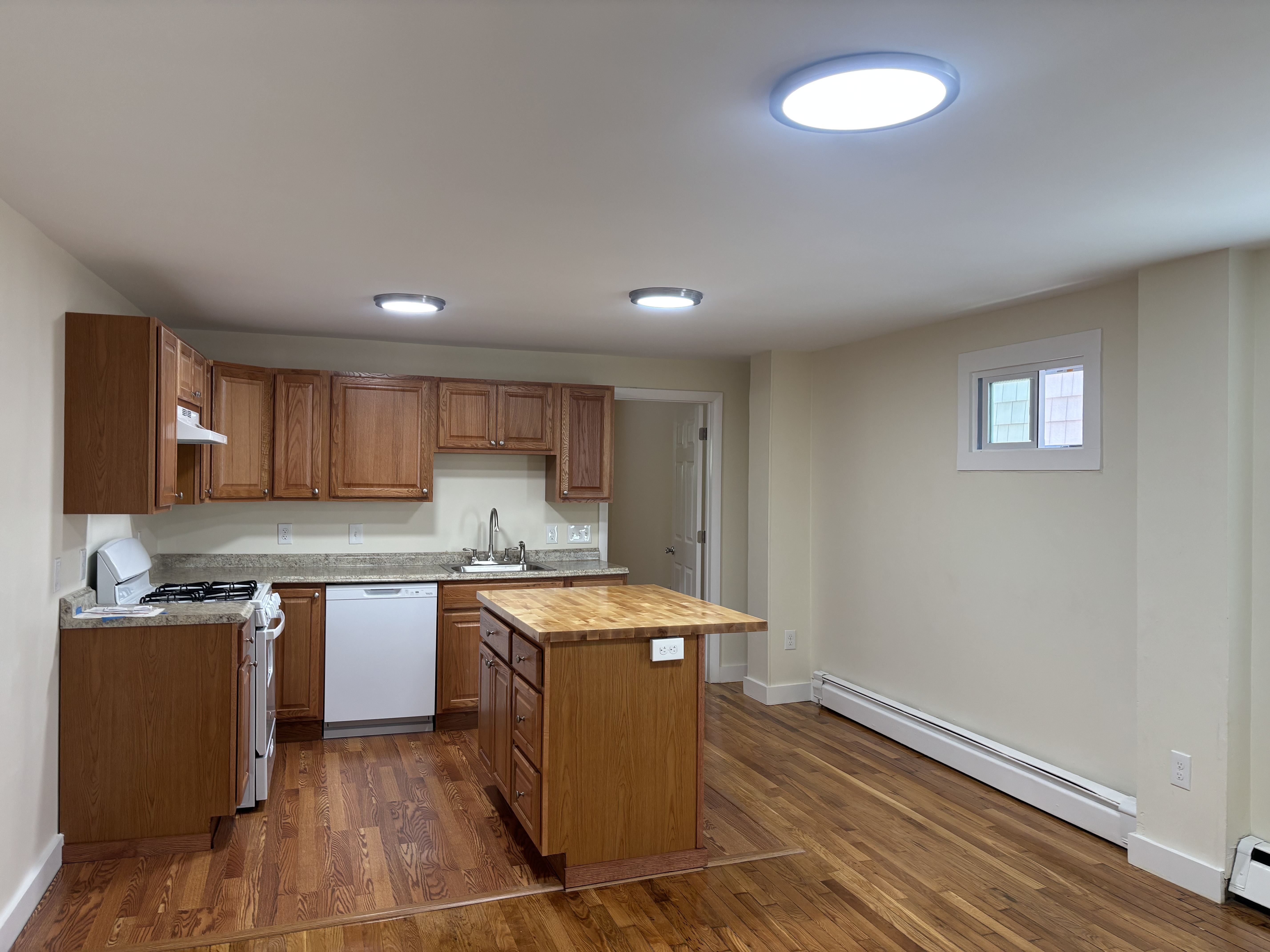 Photos of apartment on Beacon,Somerville MA 02143