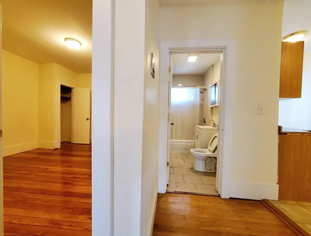Photos of apartment on Oxford St.,Cambridge MA 02140