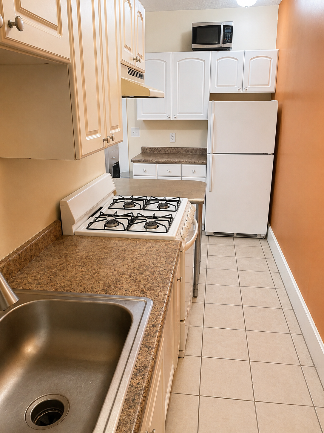 Photos of apartment on Oxford St.,Cambridge MA 02140