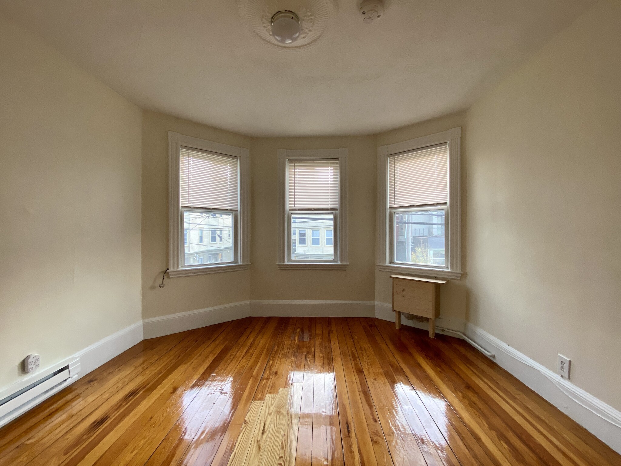 Photos of apartment on Beacon,Somerville MA 02143