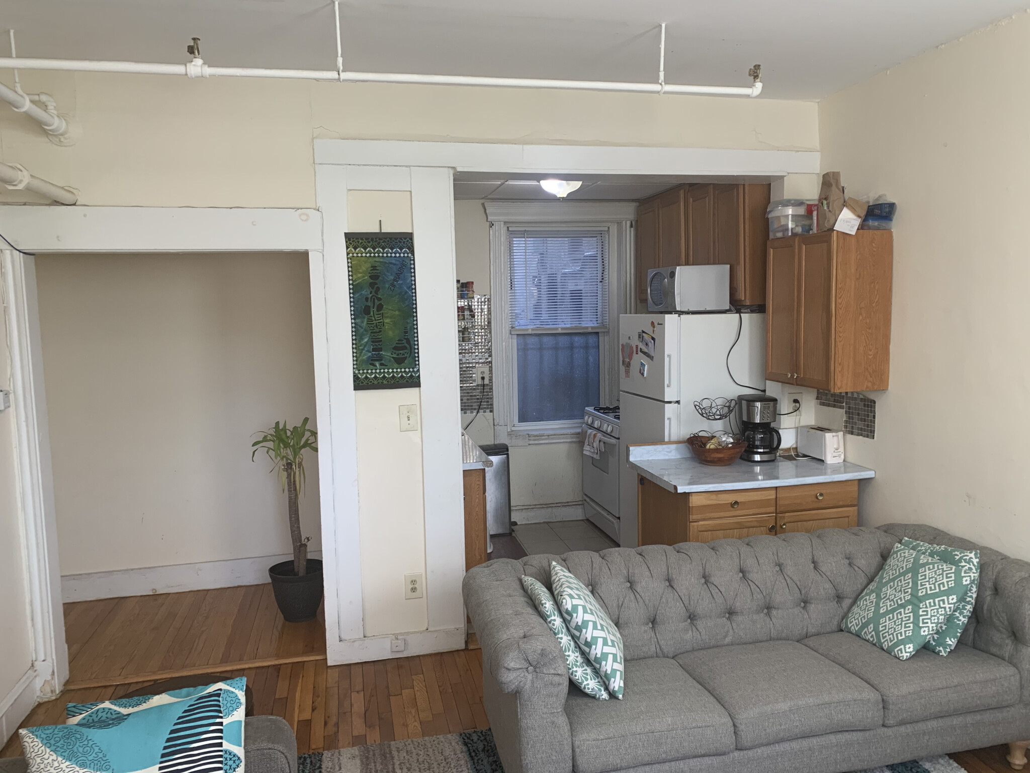 Photos of apartment on Riverway,Boston MA 02115