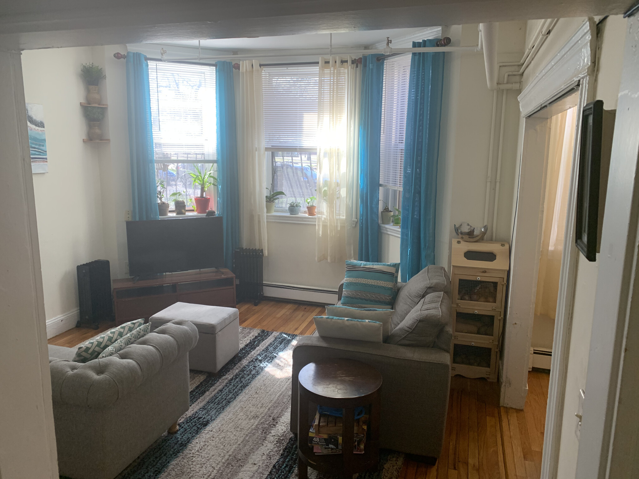 Photos of apartment on Riverway,Boston MA 02115