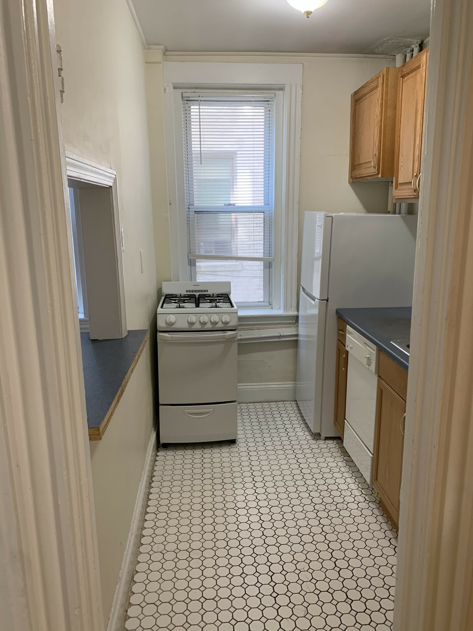 Photos of apartment on Riverway,Boston MA 02115