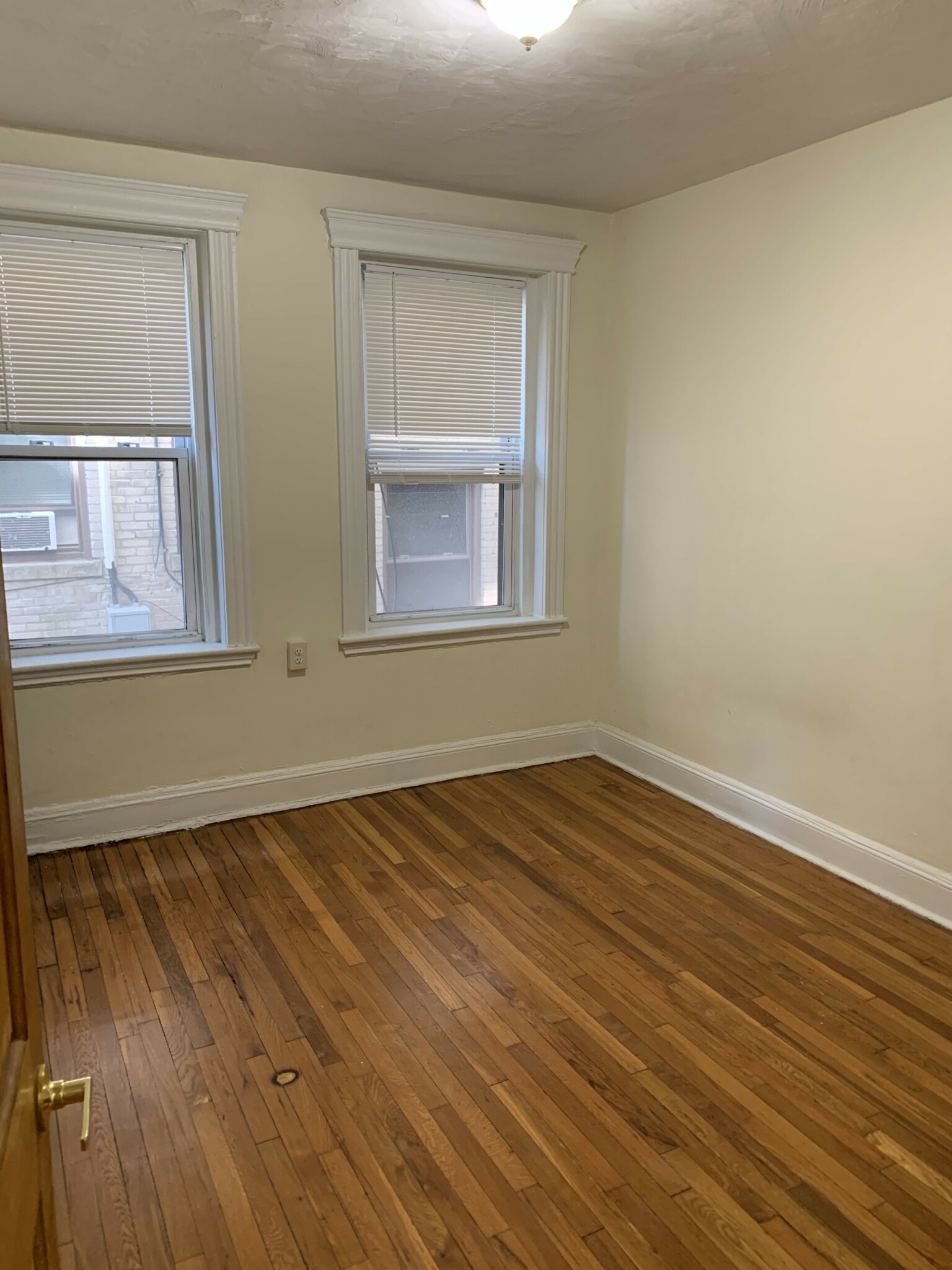 Photos of apartment on Riverway,Boston MA 02115