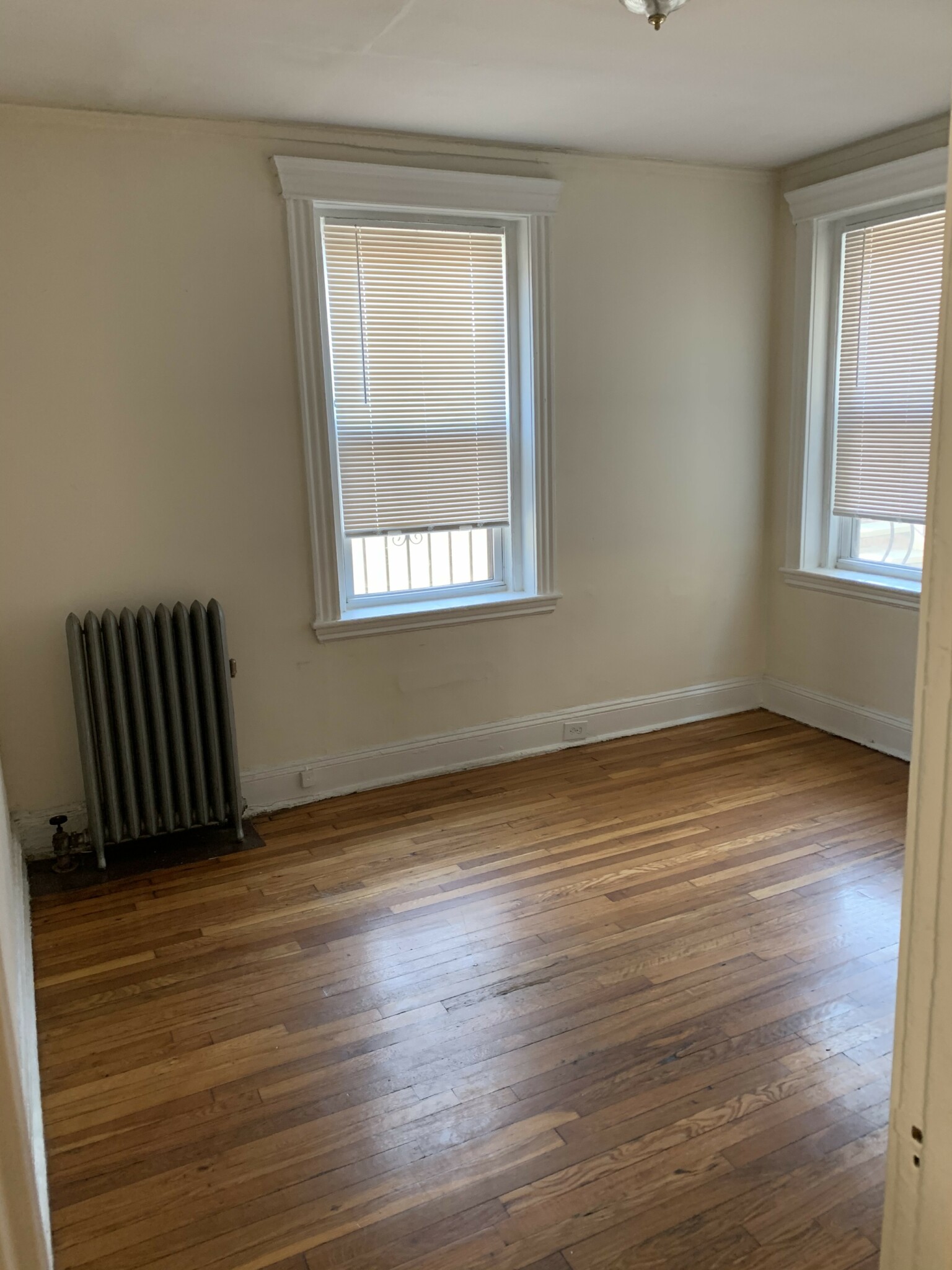 Photos of apartment on Riverway,Boston MA 02115