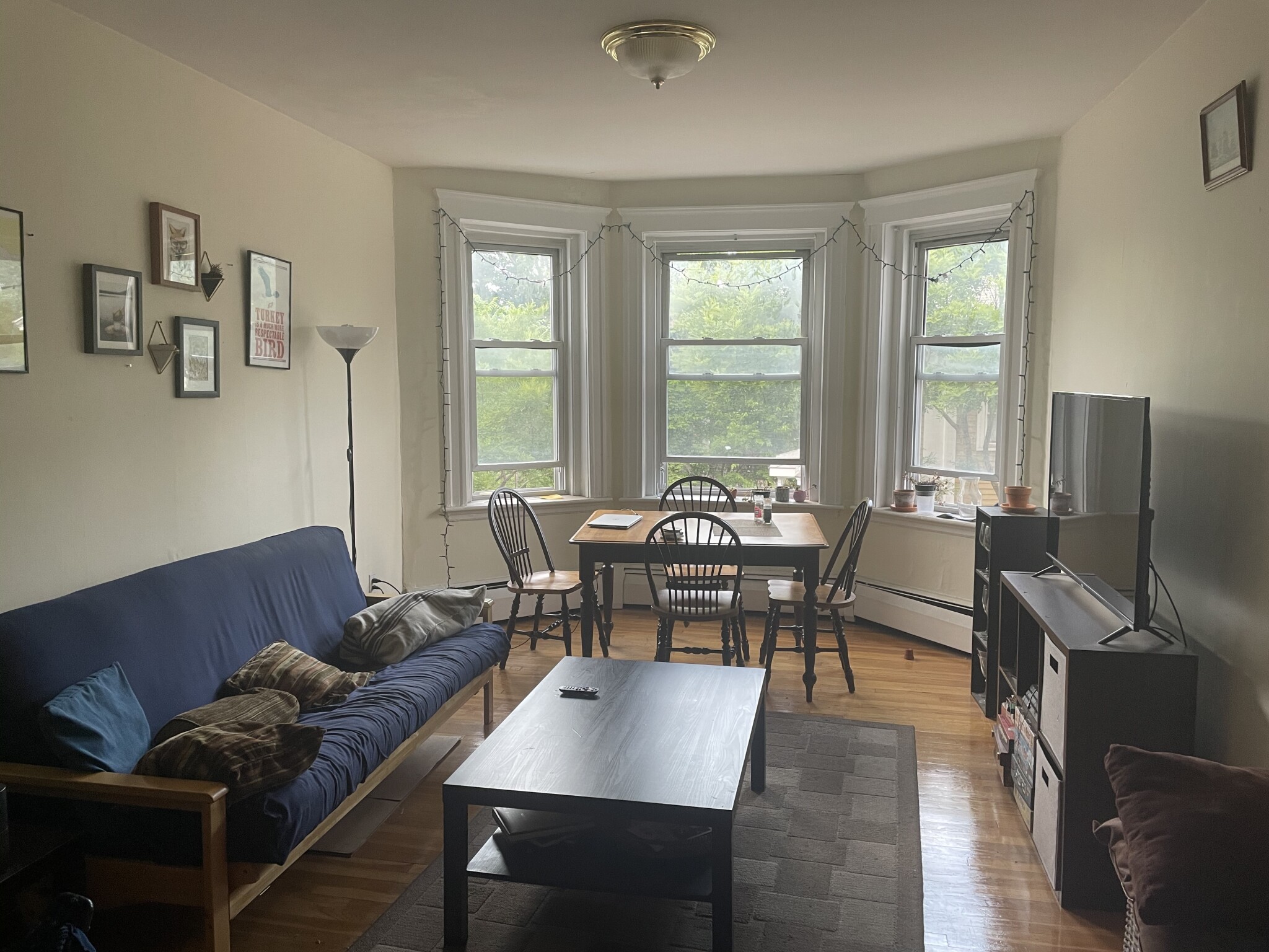 Photos of apartment on Inman St.,Cambridge MA 02139
