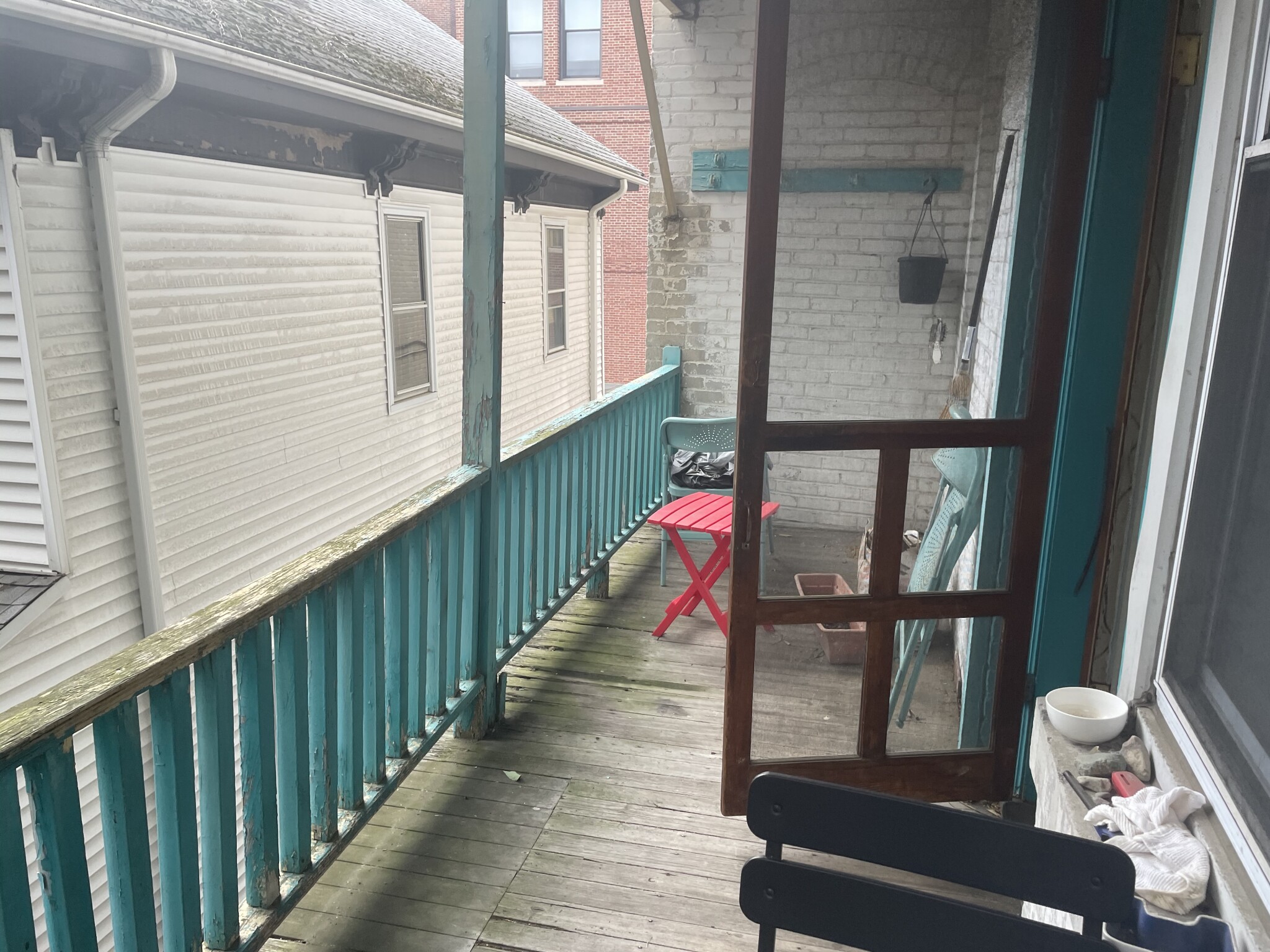 Photos of apartment on Inman St.,Cambridge MA 02139