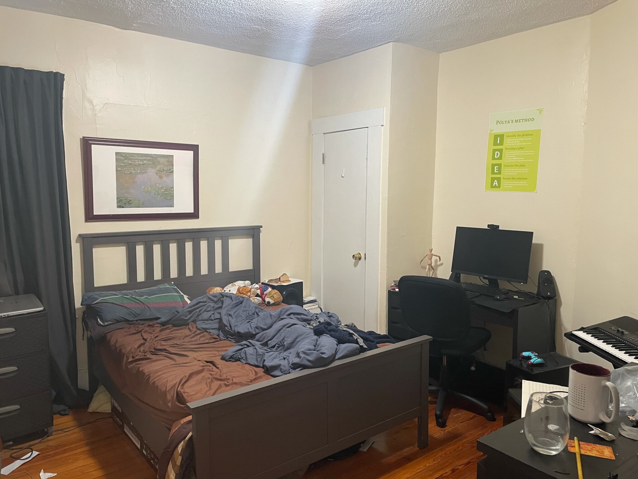 Photos of apartment on Oxford St.,Cambridge MA 02140
