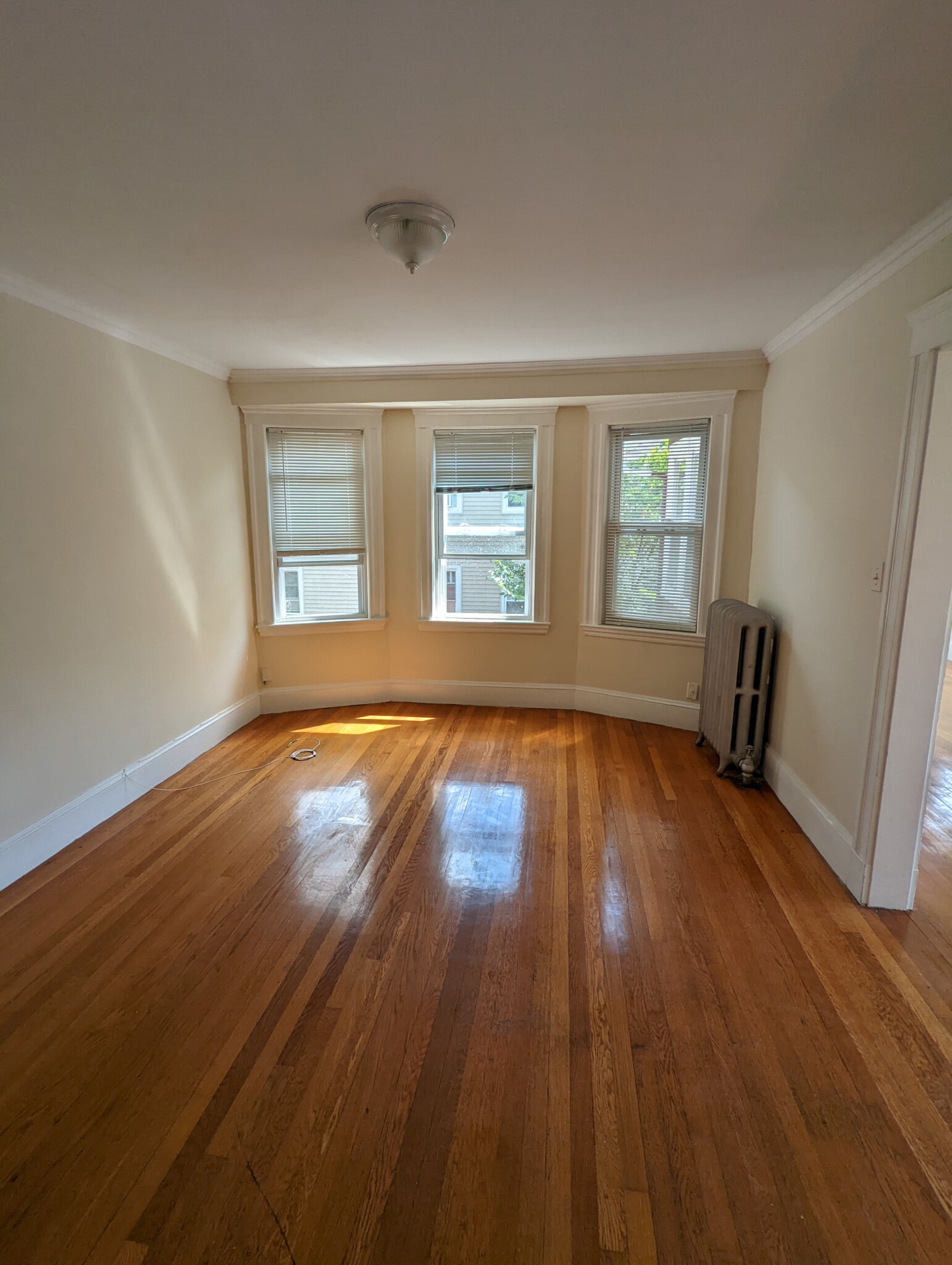 35 Winslow Rd, Waverley Square