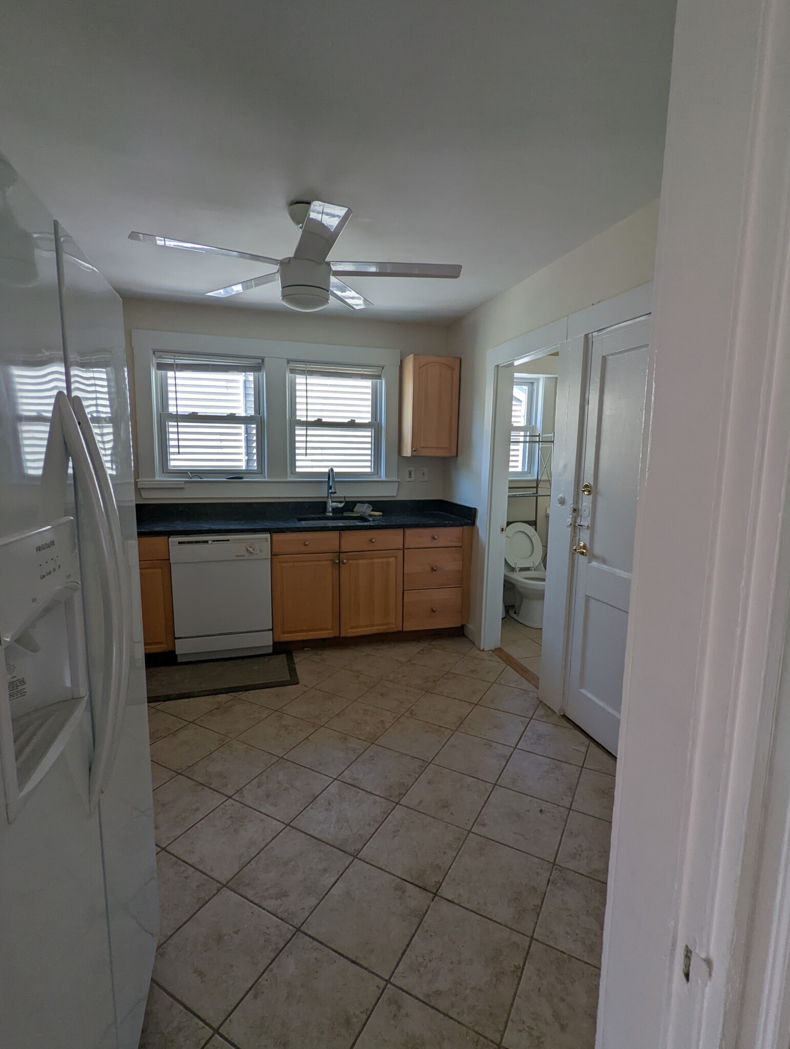 35 Winslow Rd, Waverley Square