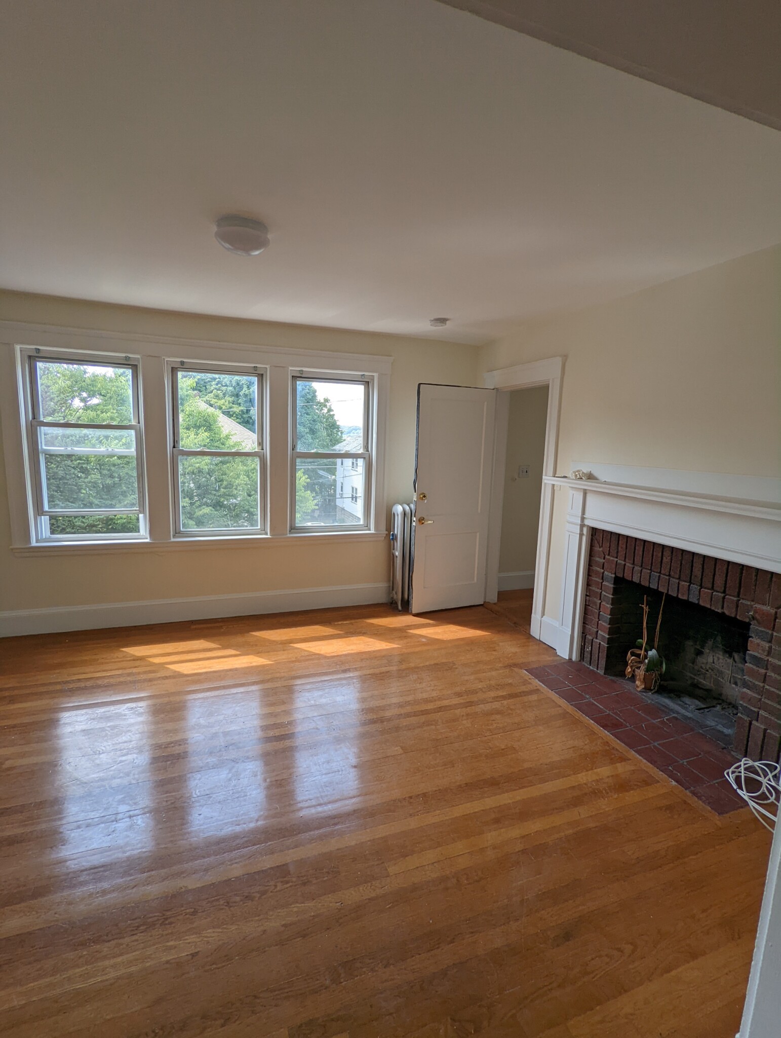 35 Winslow Rd, Waverley Square