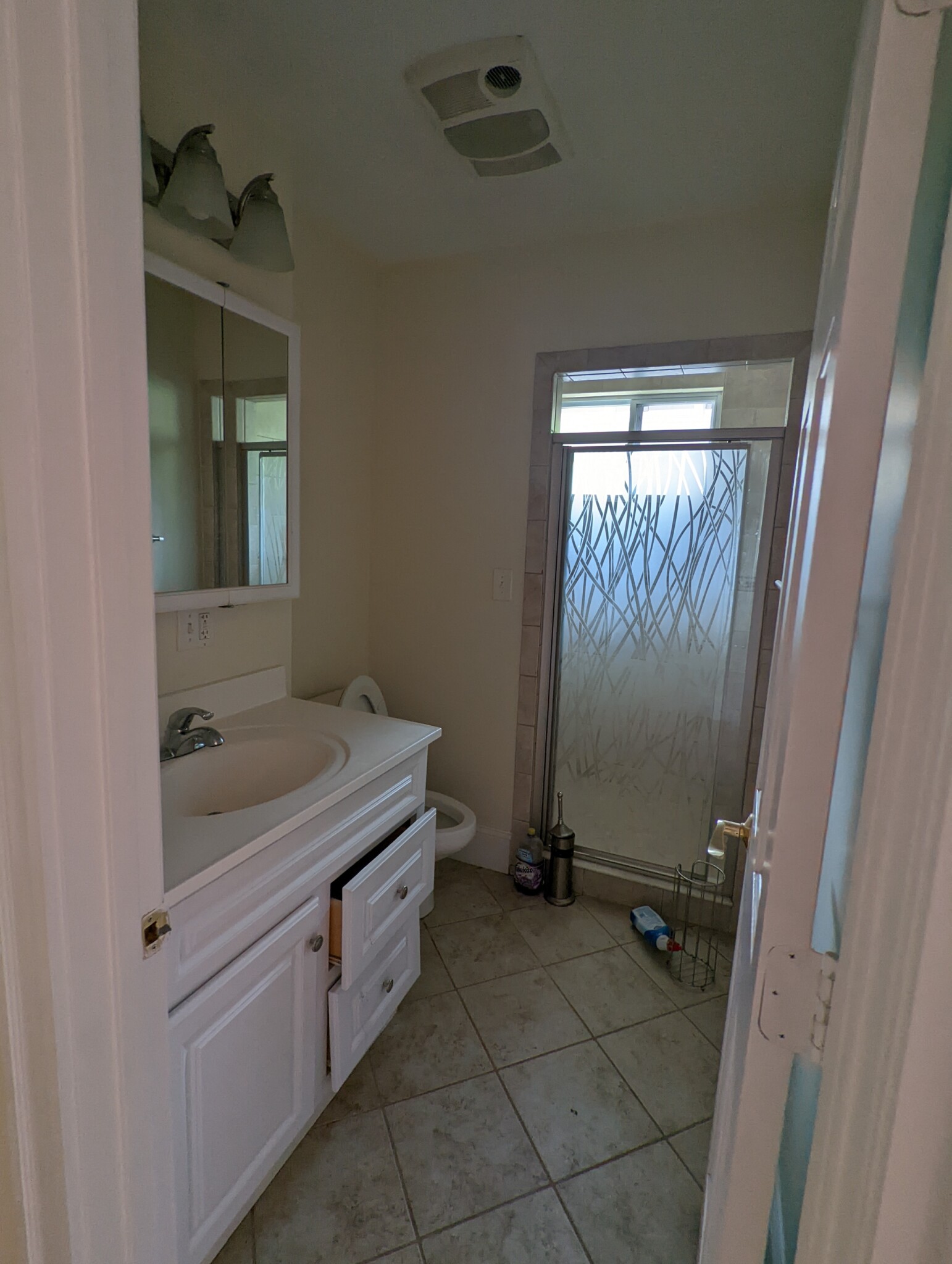 35 Winslow Rd, Waverley Square