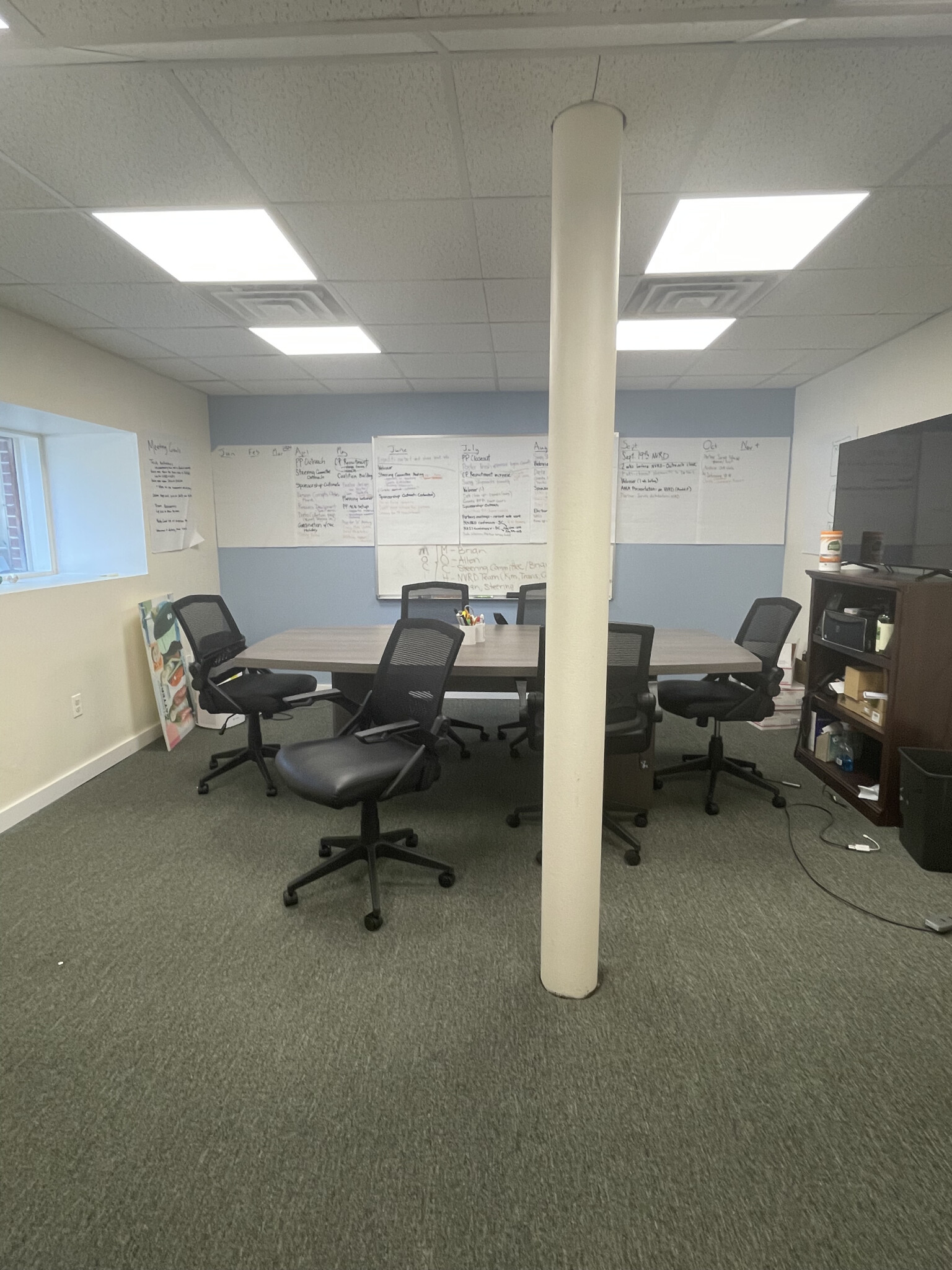 2464 Massachusetts Ave, North Cambridge