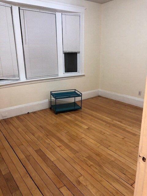 279 Harvard St, Mid-Cambridge