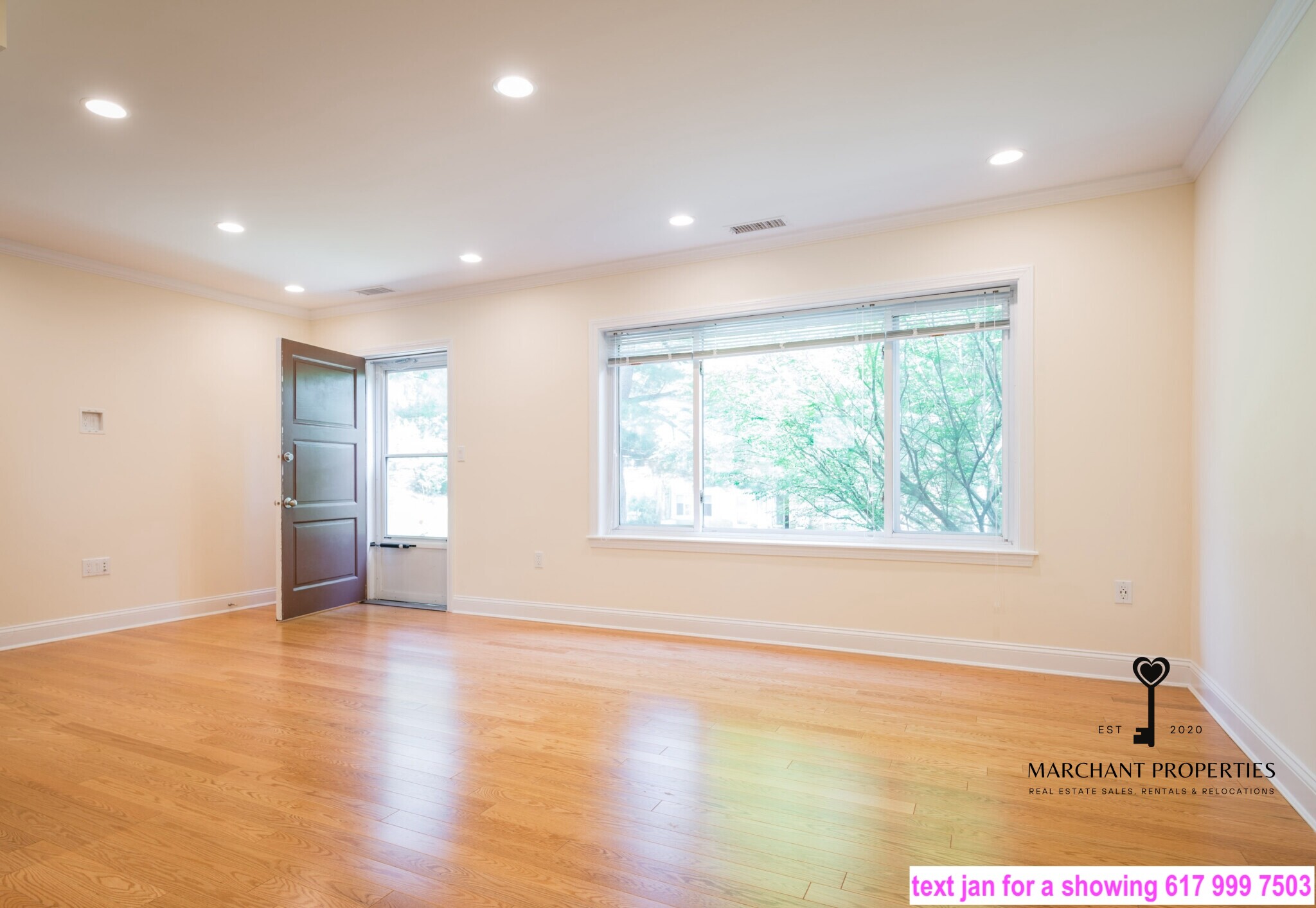 https://ygl-photos.s3.us-west-004.backblazeb2.com/12505W67c9f7c20a3b4.jpg