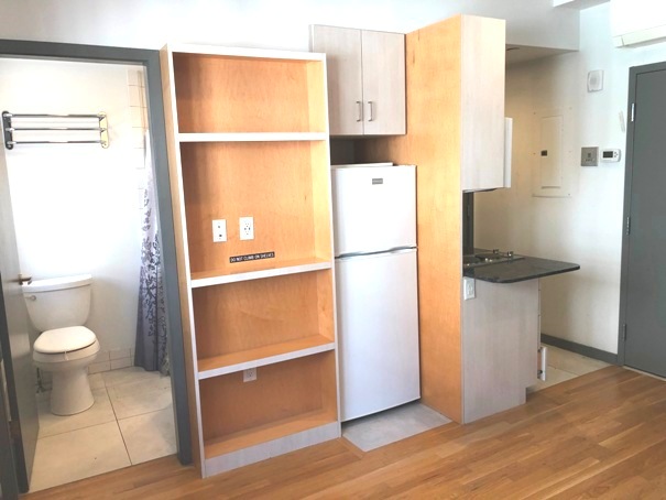 144 Bowdoin St, West End