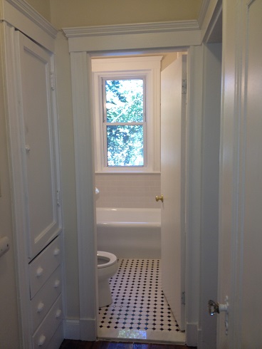 203 Winthrop Rd, Washington Square