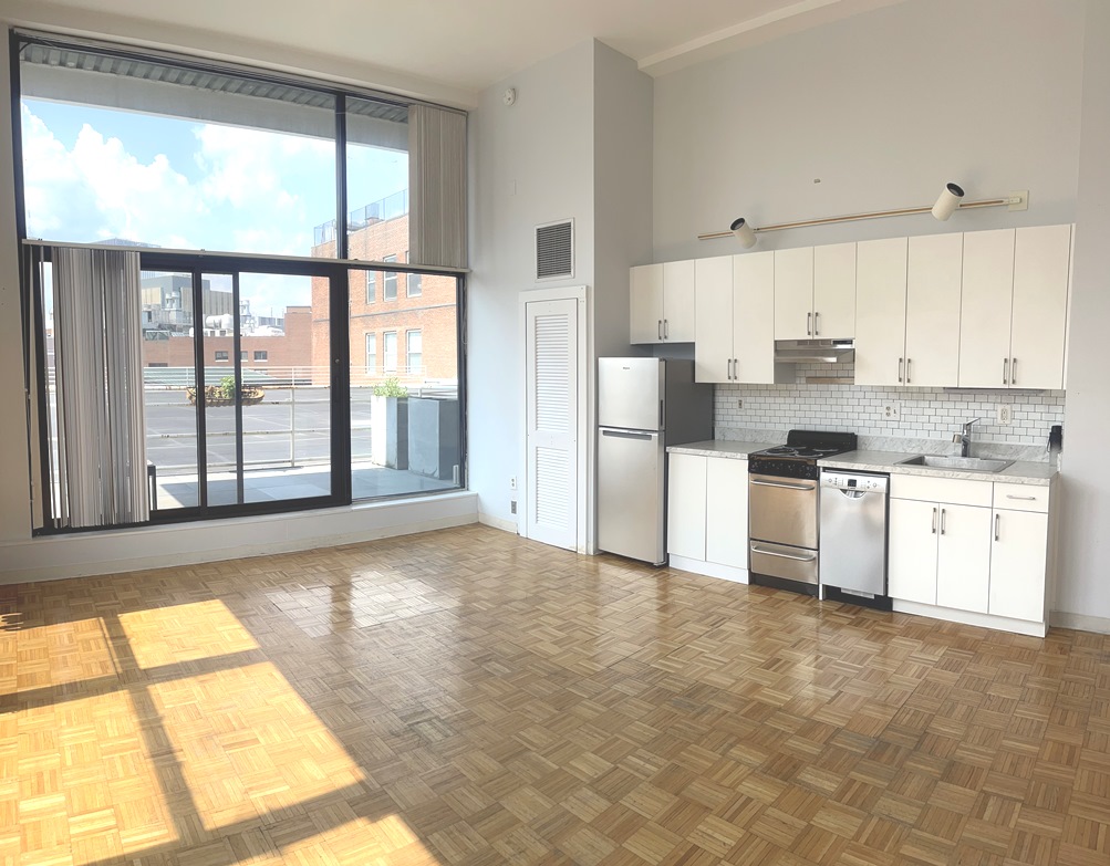 61 Brookline Ave, Fenway